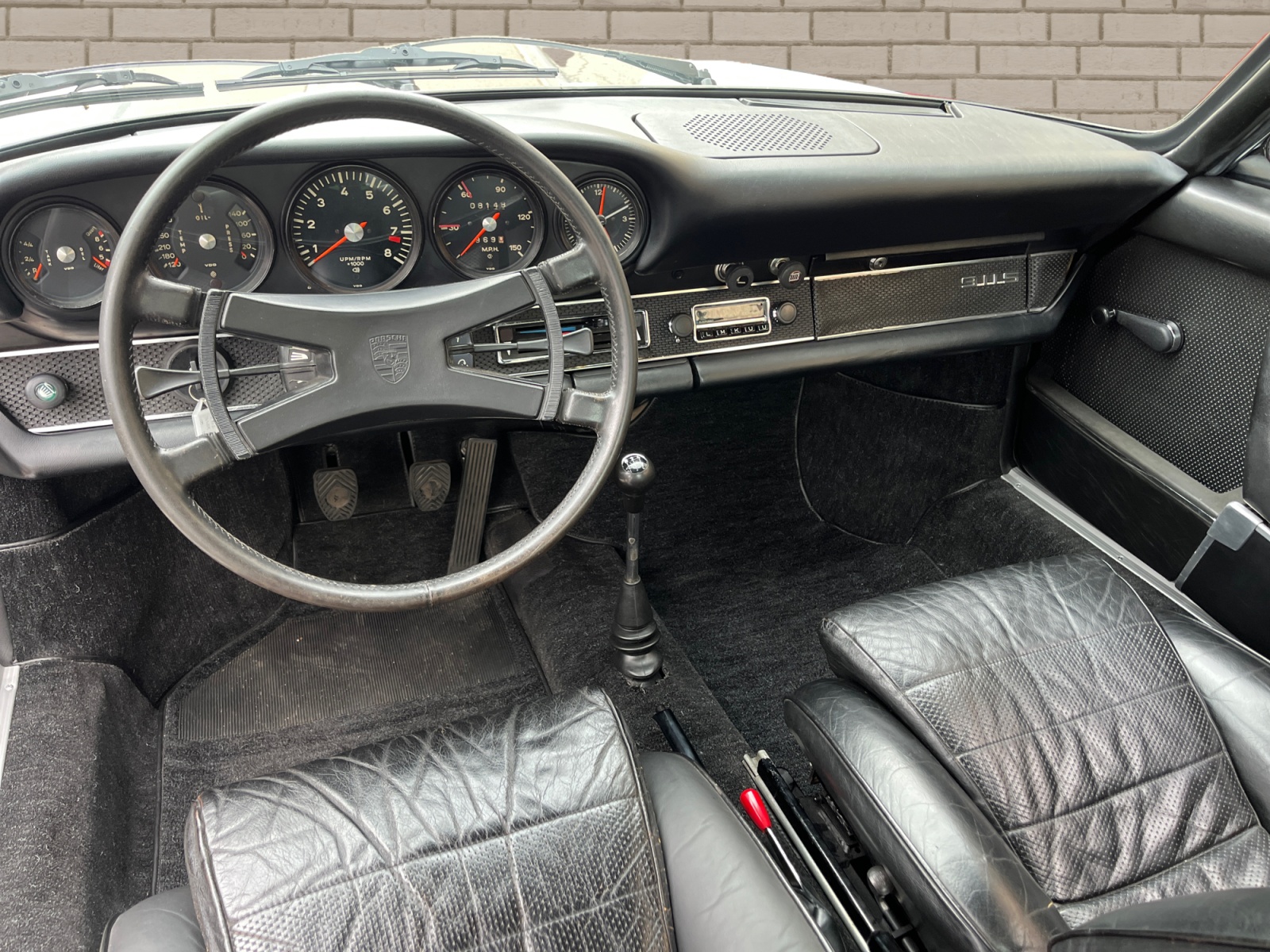 PORSCHE 911 S 2.2-image-8