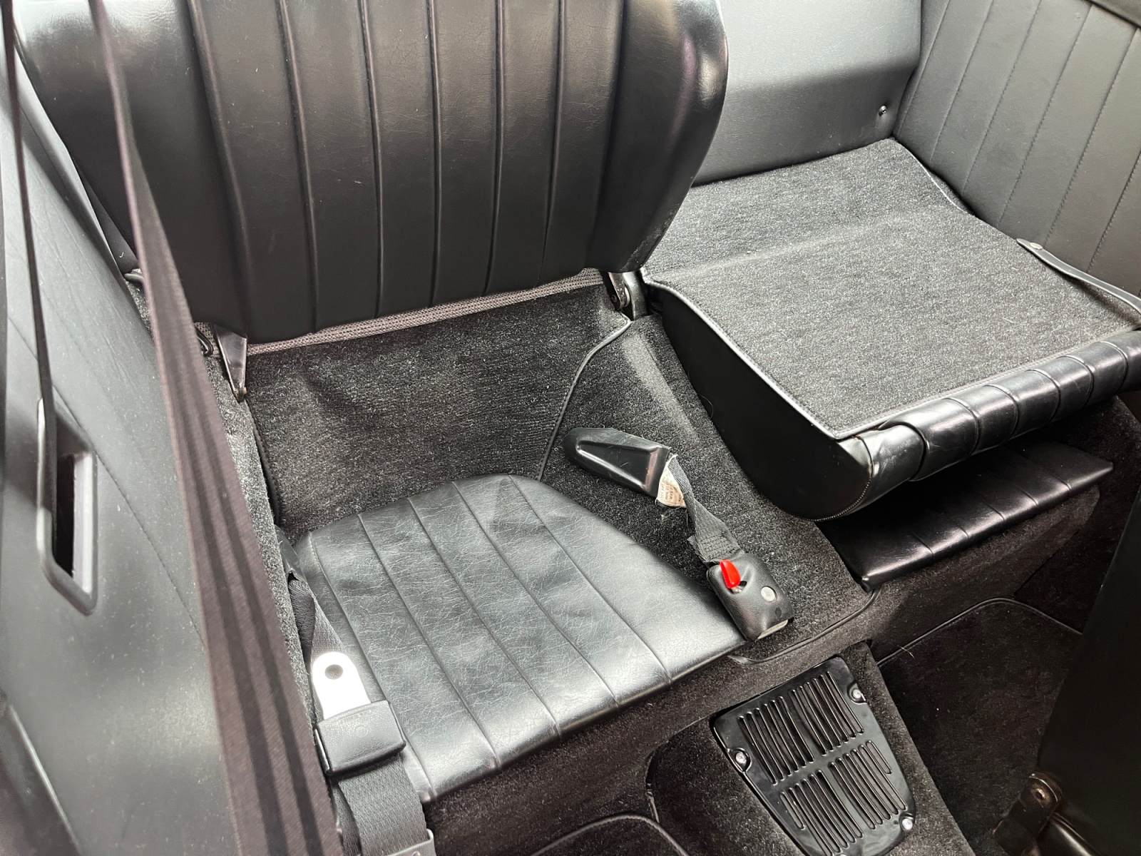 PORSCHE 911 S 2.2-image-12