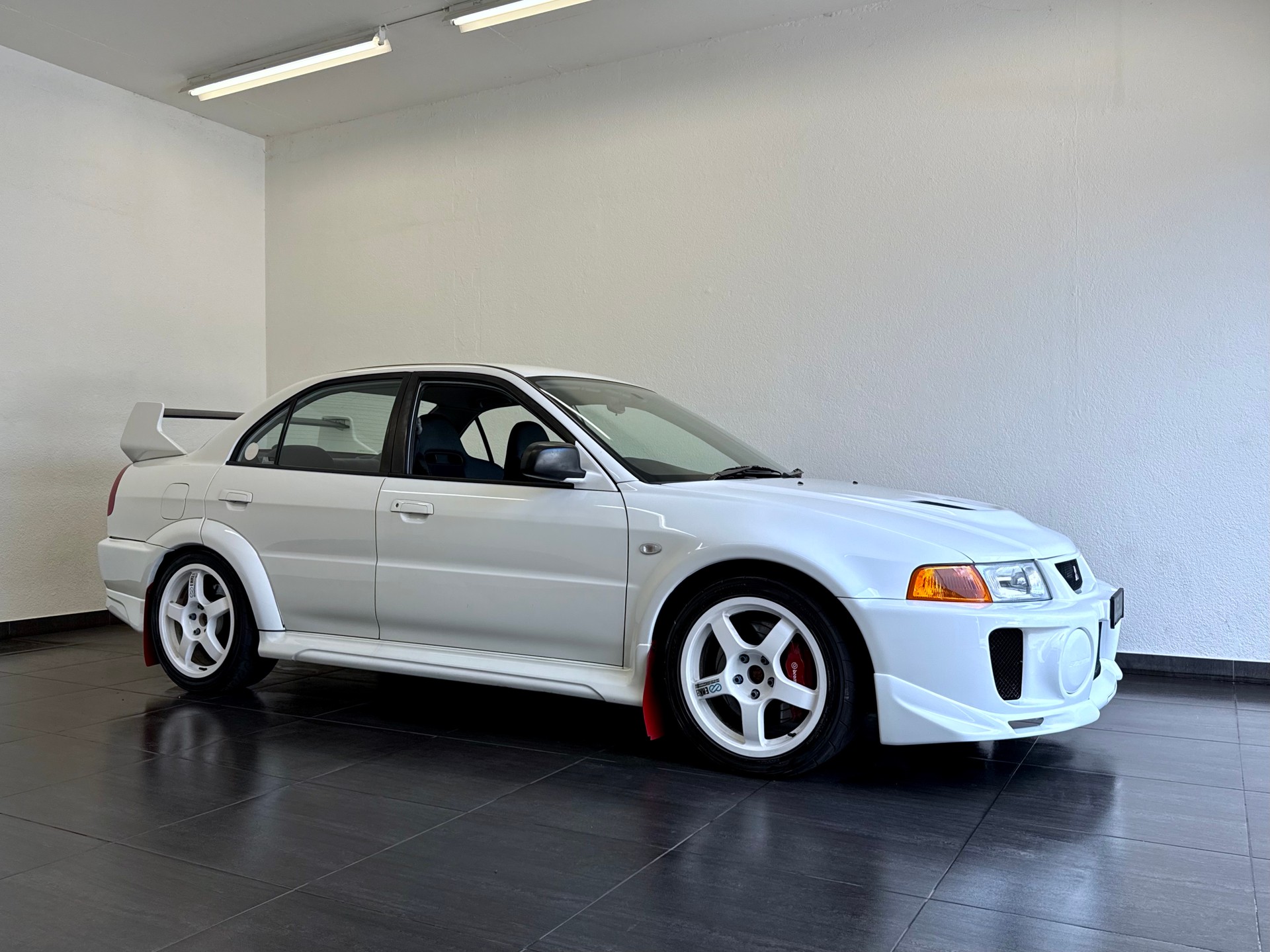 MITSUBISHI Evo V-image-0