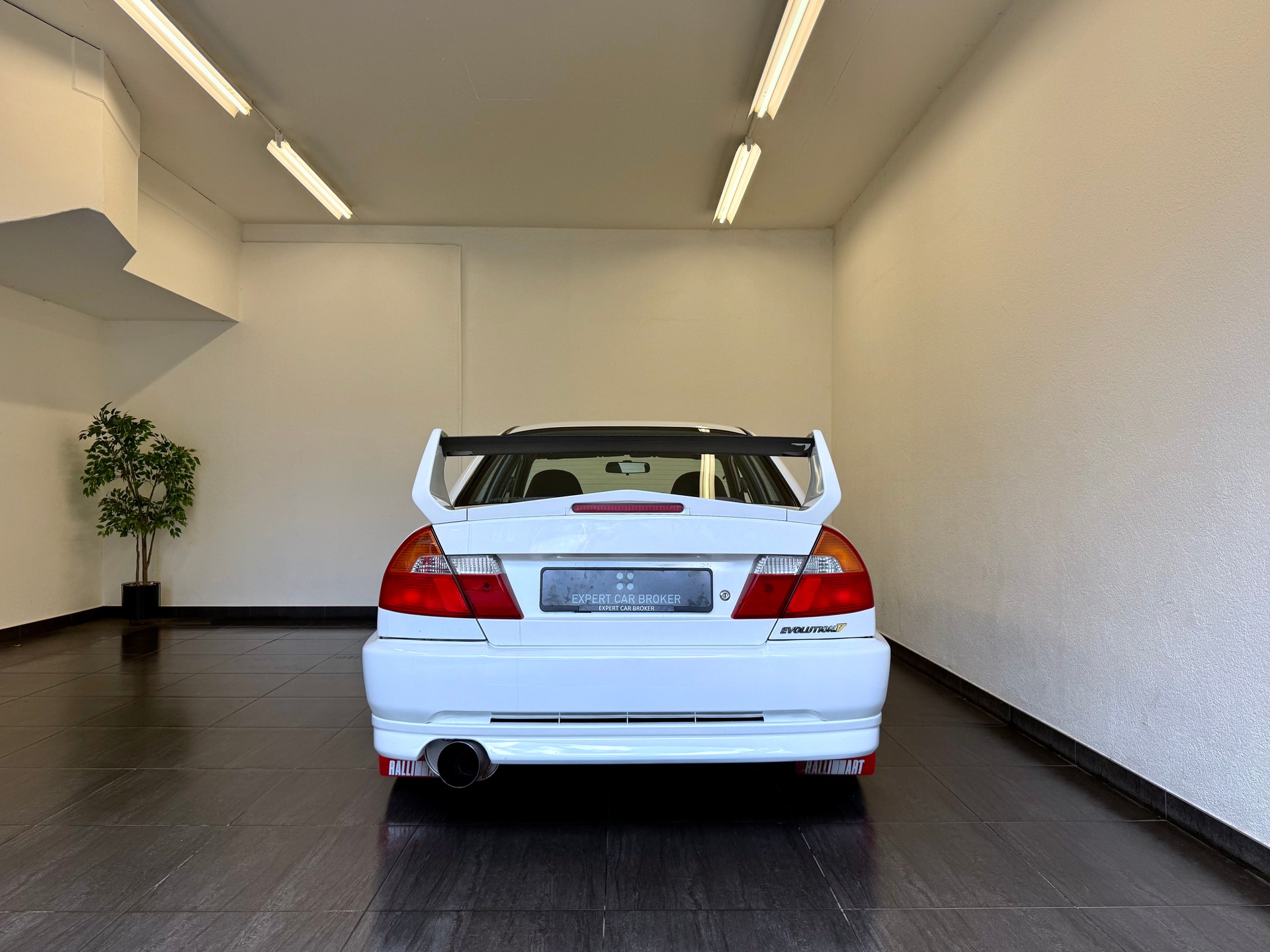 MITSUBISHI Evo V-image-10
