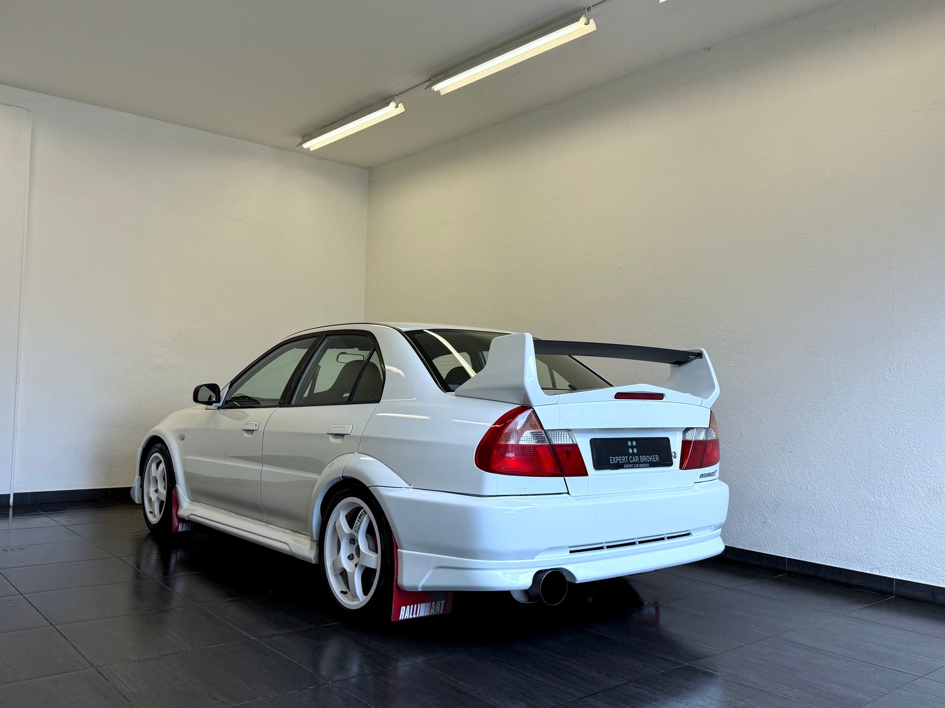 MITSUBISHI Evo V-image-9