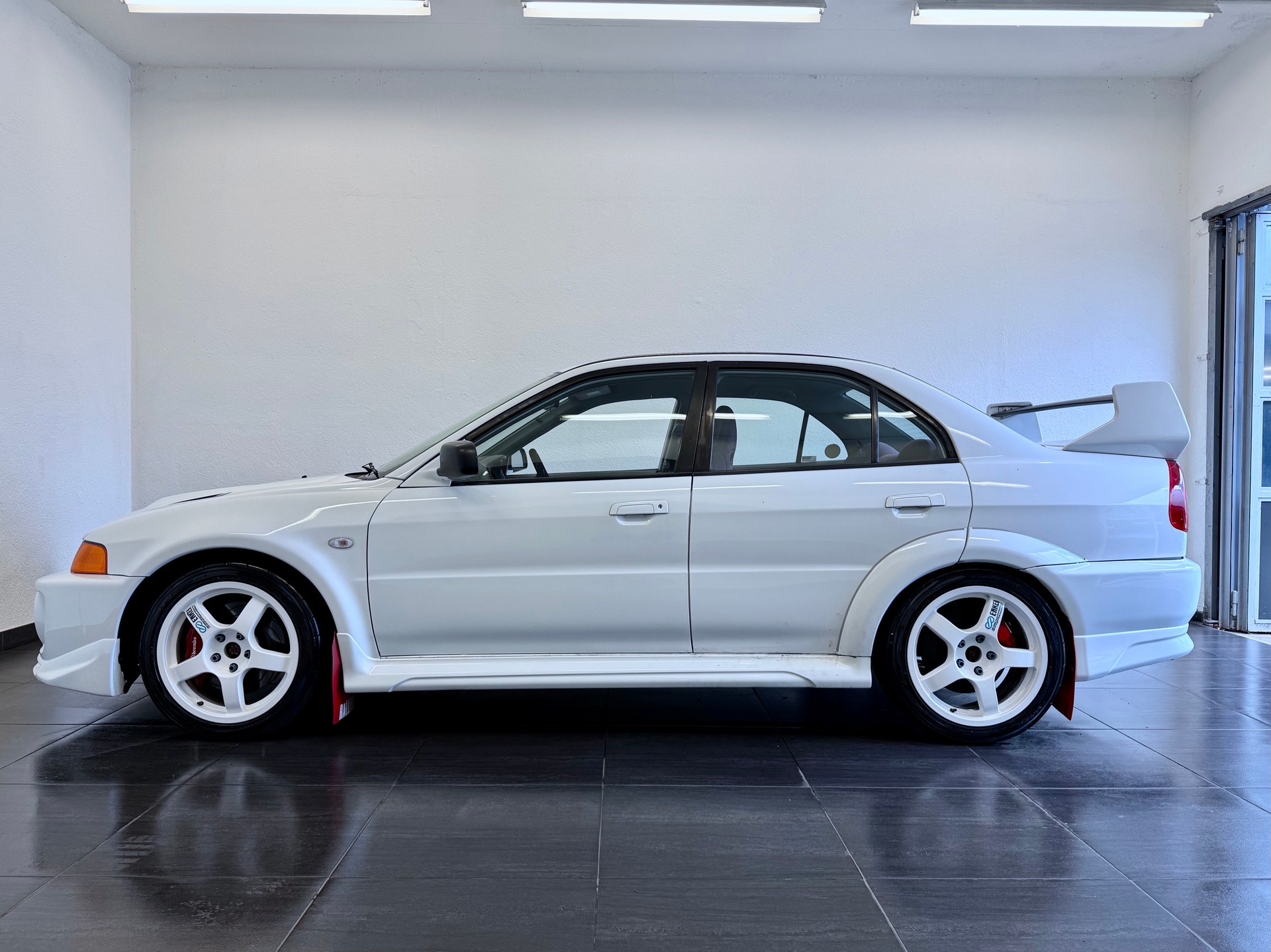 MITSUBISHI Evo V-image-6