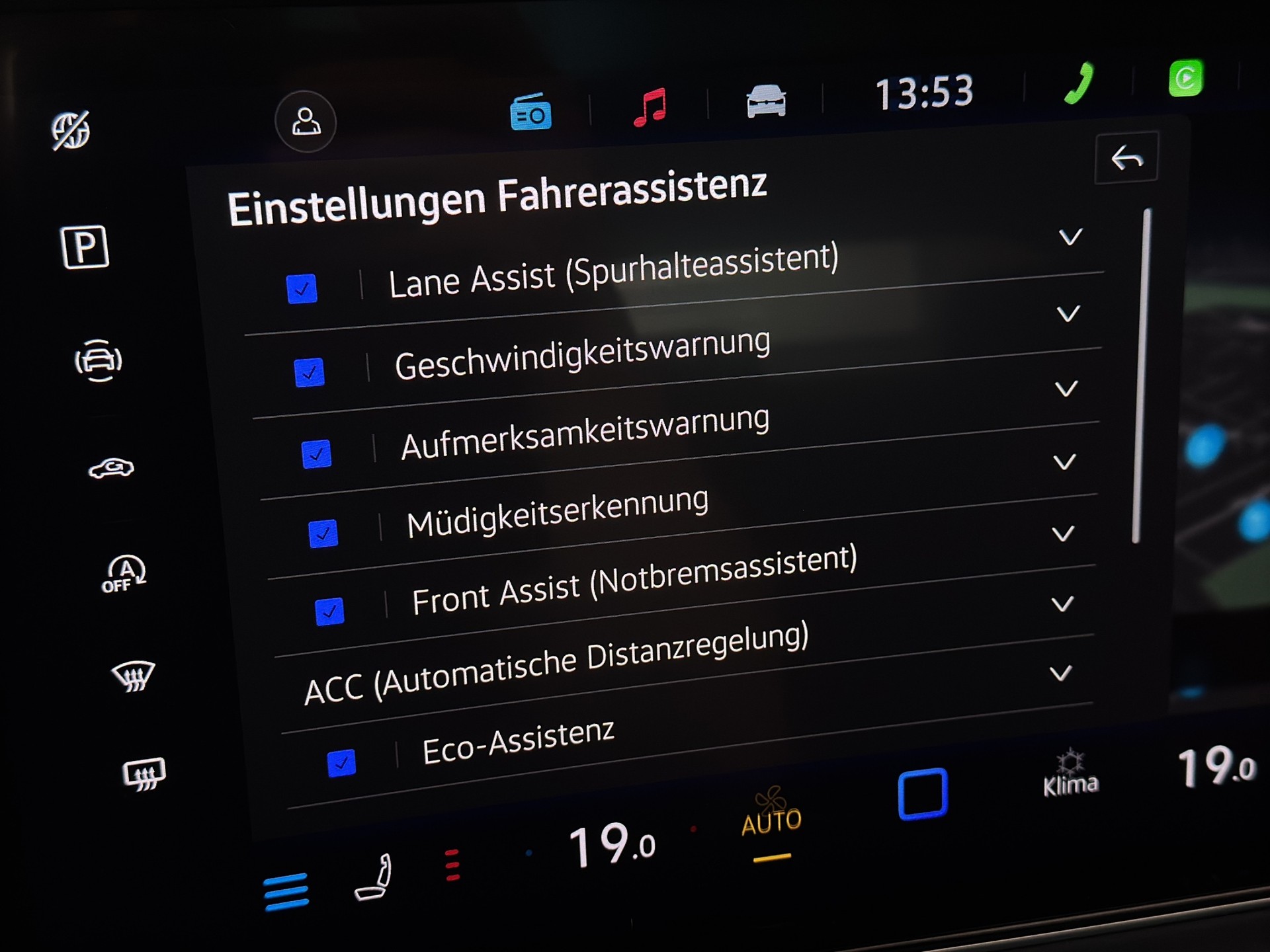 VW Touareg 3.0 TDI R-Line Tiptronic "5J.-Gar.-AHK-Luftfed.-Head Up-Pano-Standheizung"-image-21