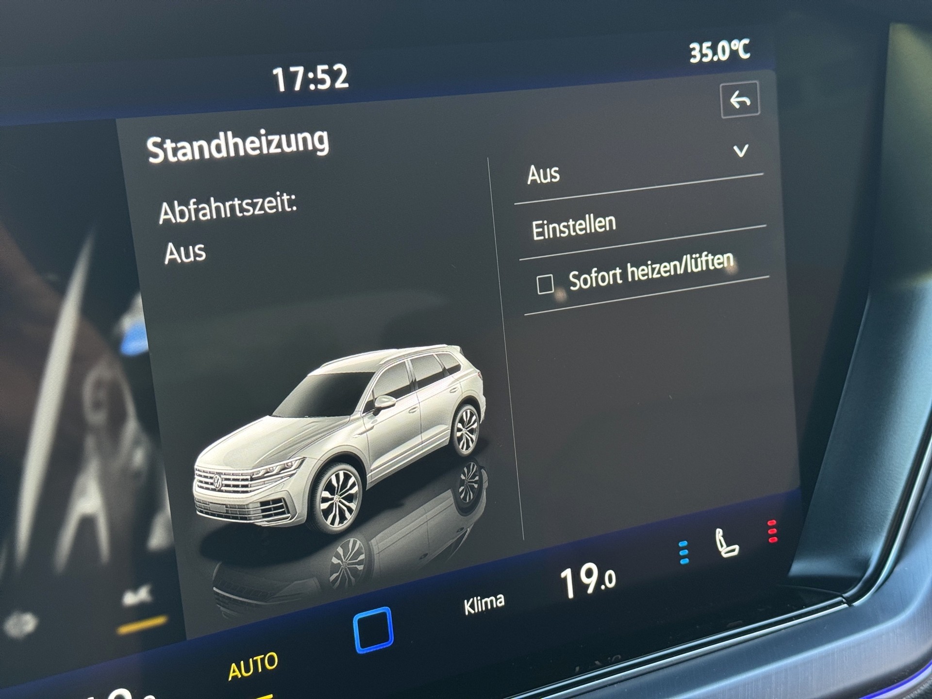 VW Touareg 3.0 TDI R-Line Tiptronic "5J.-Gar.-AHK-Luftfed.-Head Up-Pano-Standheizung"-image-23