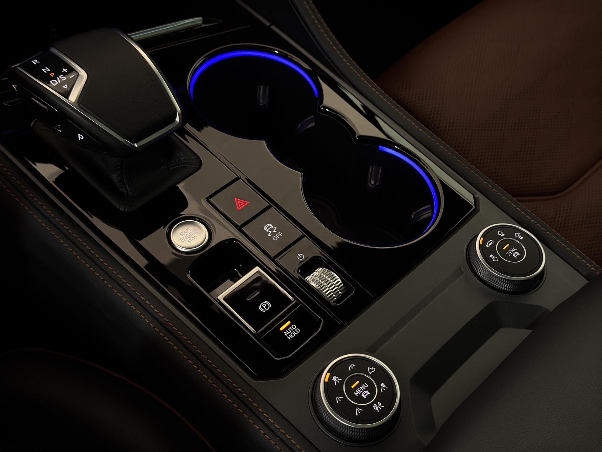 VW Touareg 3.0 TDI R-Line Tiptronic "5J.-Gar.-AHK-Luftfed.-Head Up-Pano-Standheizung"-image-15