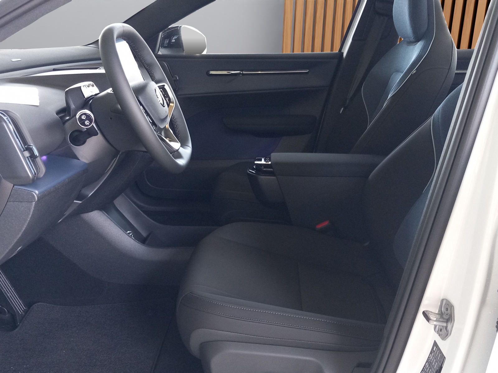 VOLVO EX30 E60 Ultra-image-12