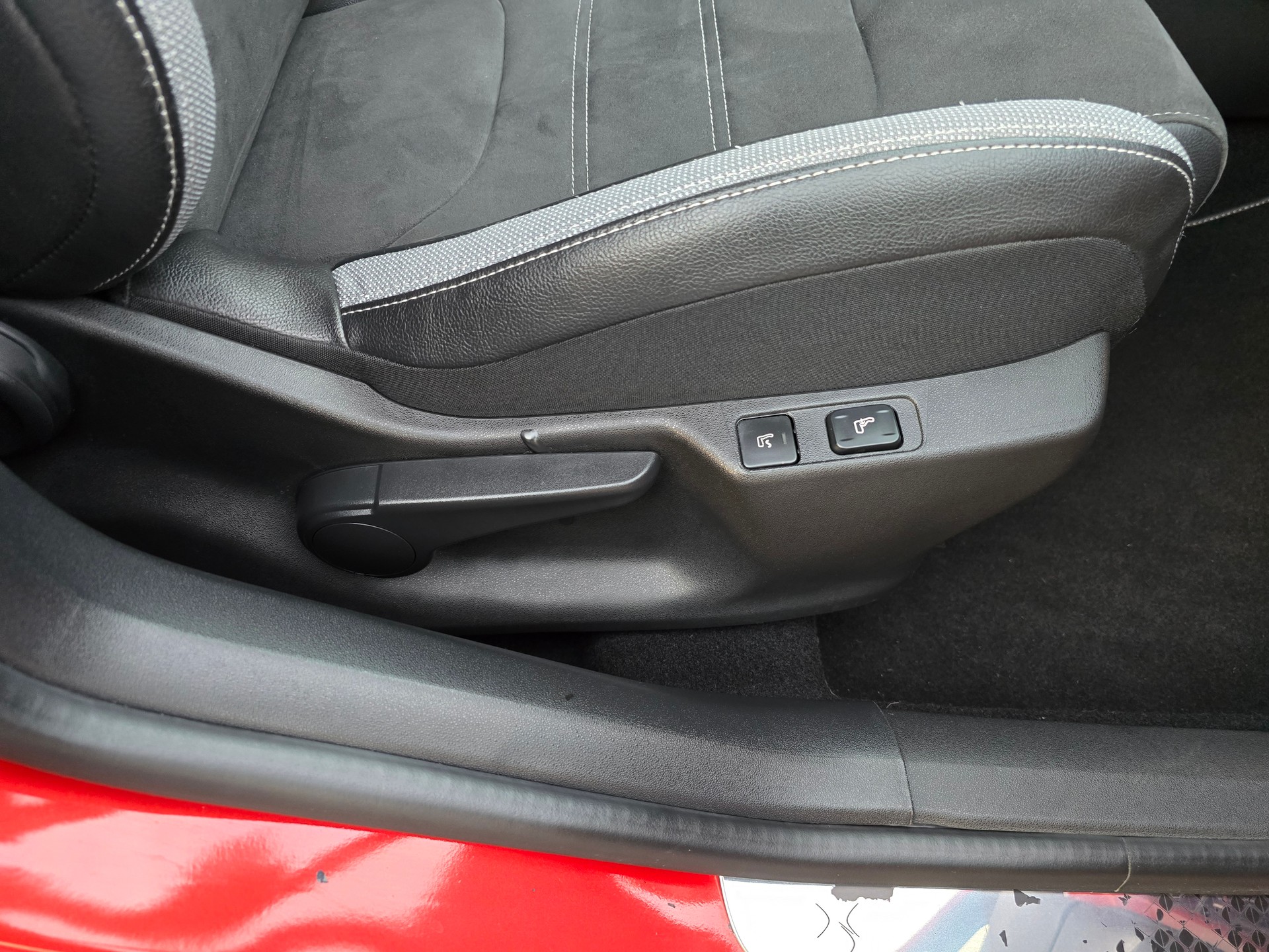 DS AUTOMOBILES DS 4 1.6 THP Sport Chic Automatic-image-10