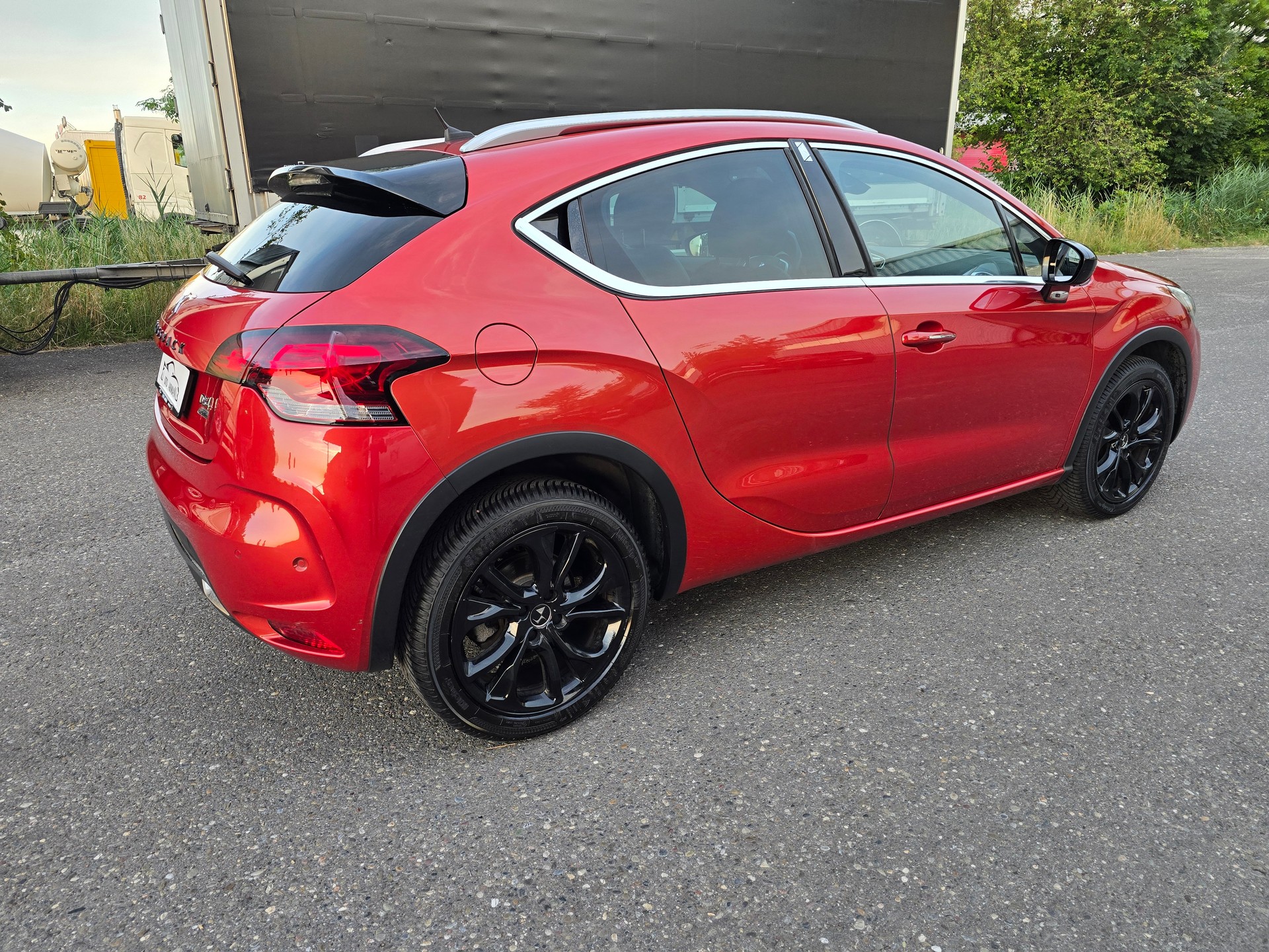 DS AUTOMOBILES DS 4 1.6 THP Sport Chic Automatic-image-5