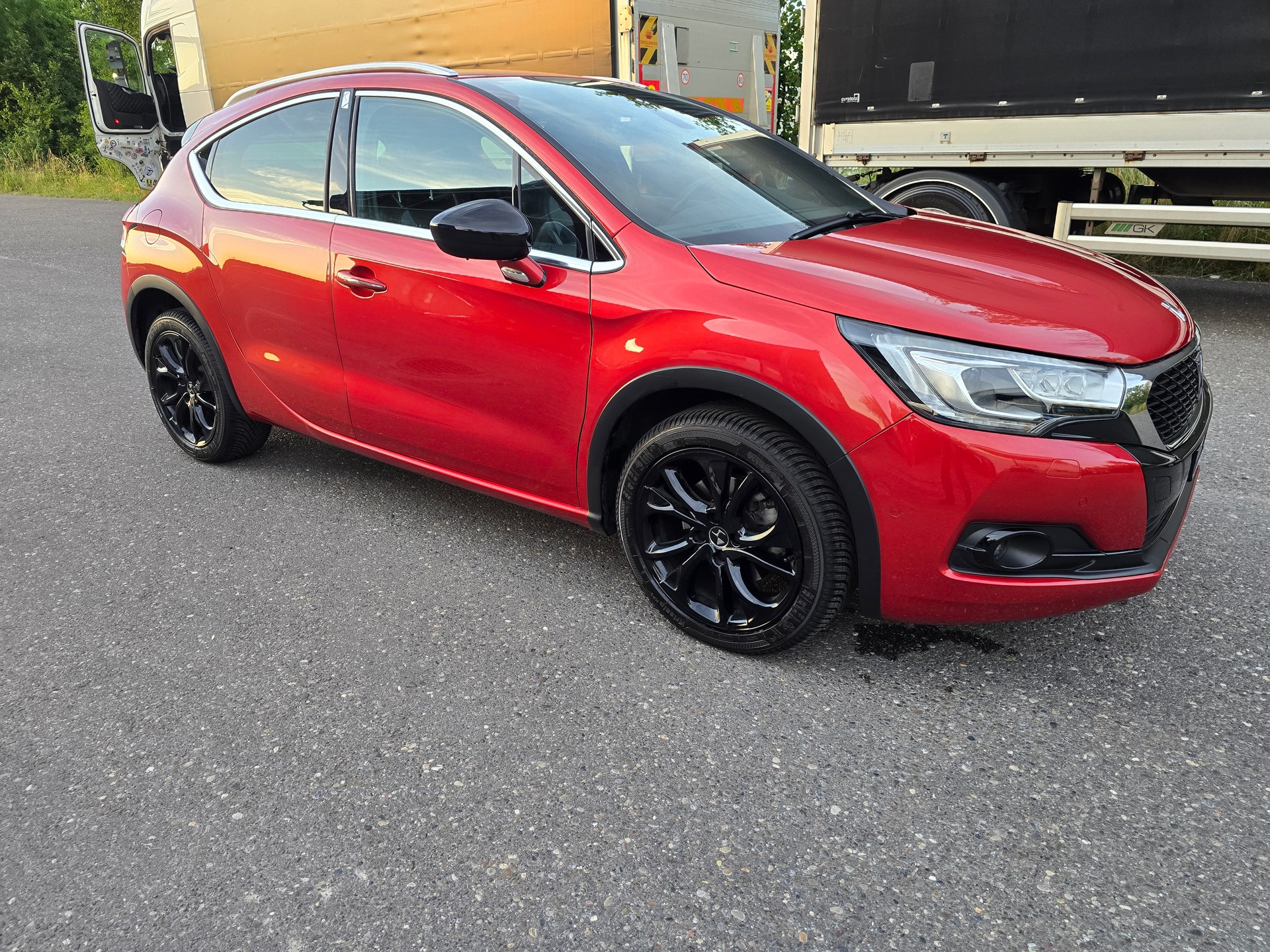 DS AUTOMOBILES DS 4 1.6 THP Sport Chic Automatic-image-1