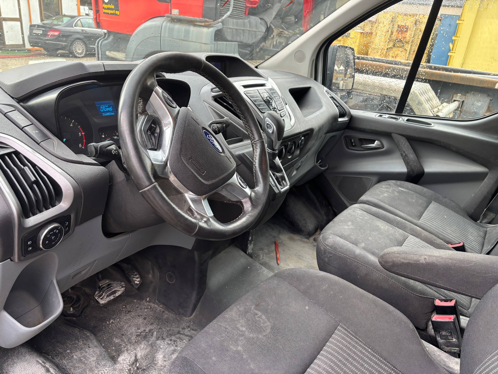 FORD Transit Custom Van 290 L1H1 Trend SelectShift A-image-9
