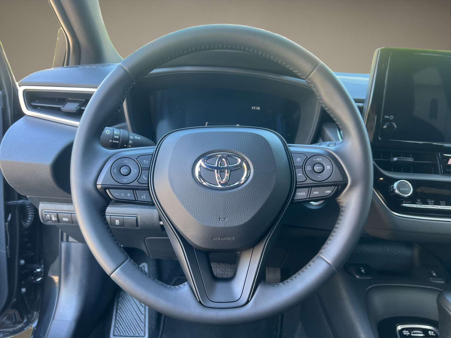 TOYOTA Corolla Touring Sports 1.8 HSD Active-image-12