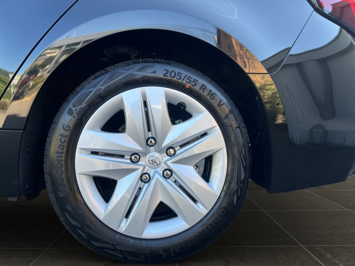 TOYOTA Corolla Touring Sports 1.8 HSD Active-image-25