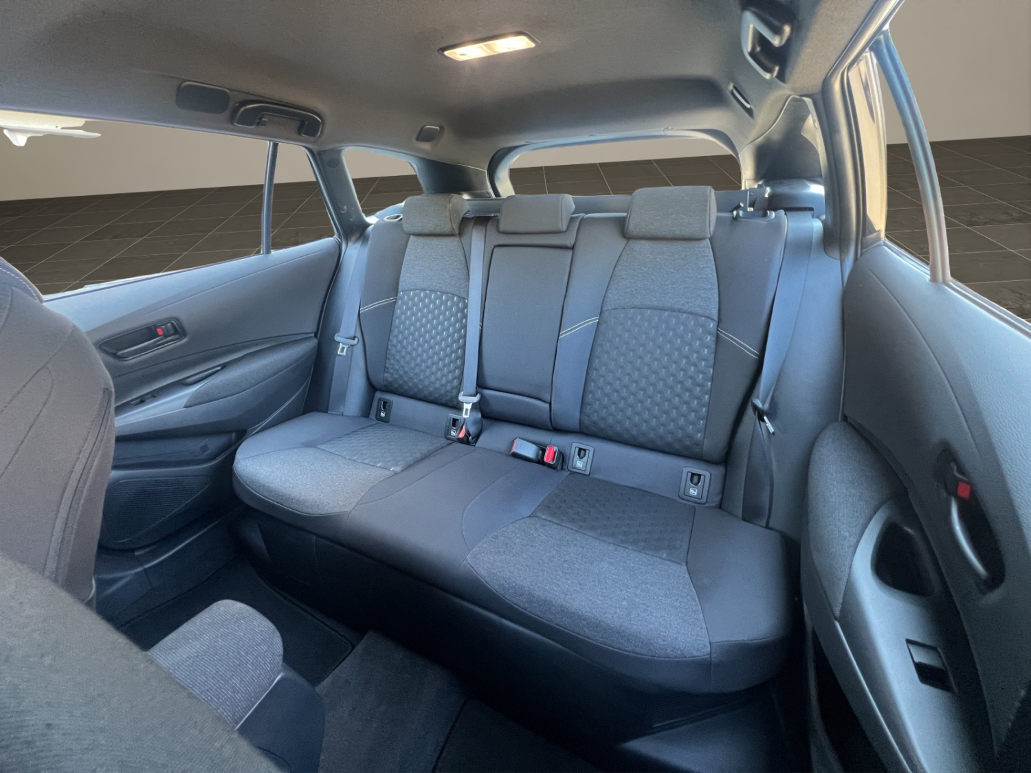 TOYOTA Corolla Touring Sports 1.8 HSD Active-image-22