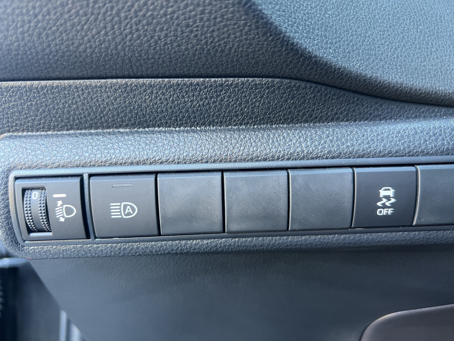 TOYOTA Corolla Touring Sports 1.8 HSD Active-image-18