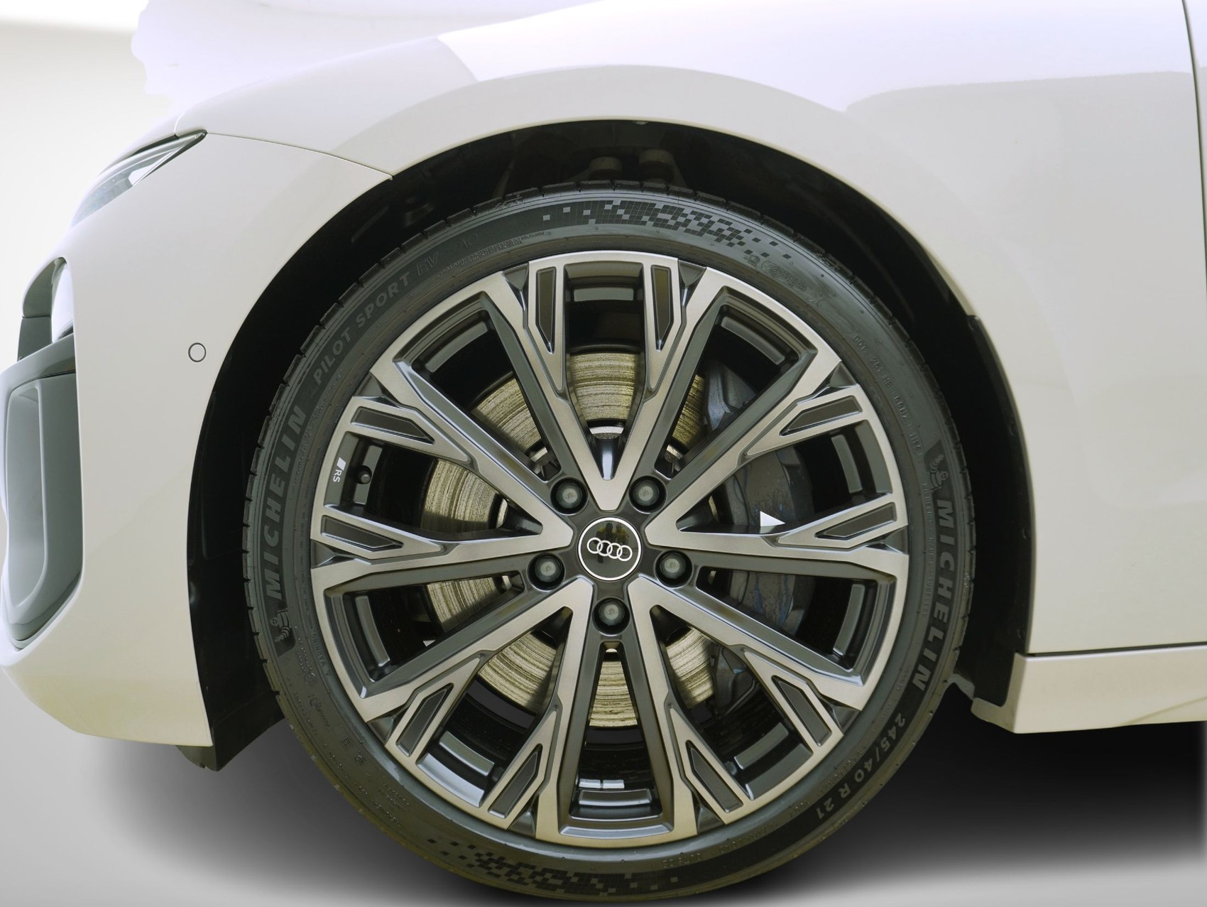 AUDI S6 e-tron Avant quattro **Audi Werksgarantie bis 08/2030**-image-6