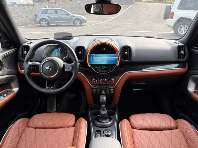 MINI Countryman F60 1.5i Cooper S E ALL4-image-11