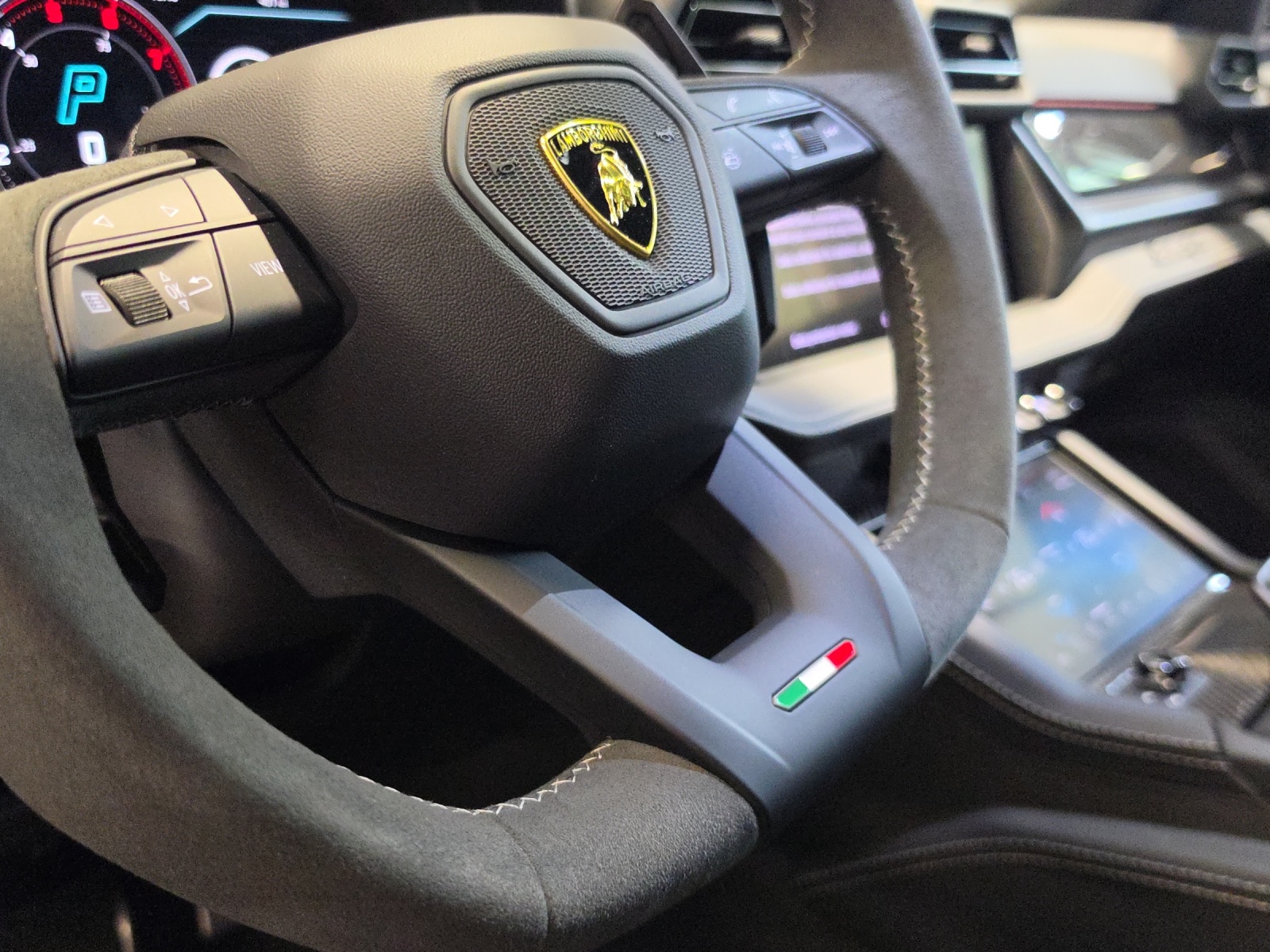 LAMBORGHINI Urus Performante-image-22