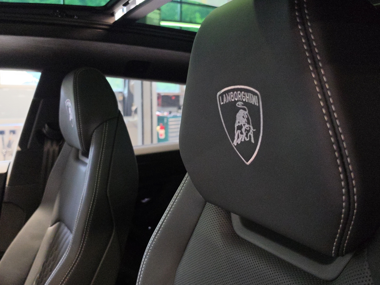 LAMBORGHINI Urus Performante-image-21