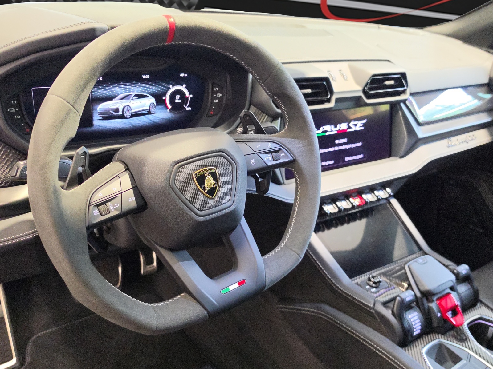 LAMBORGHINI Urus Performante-image-11