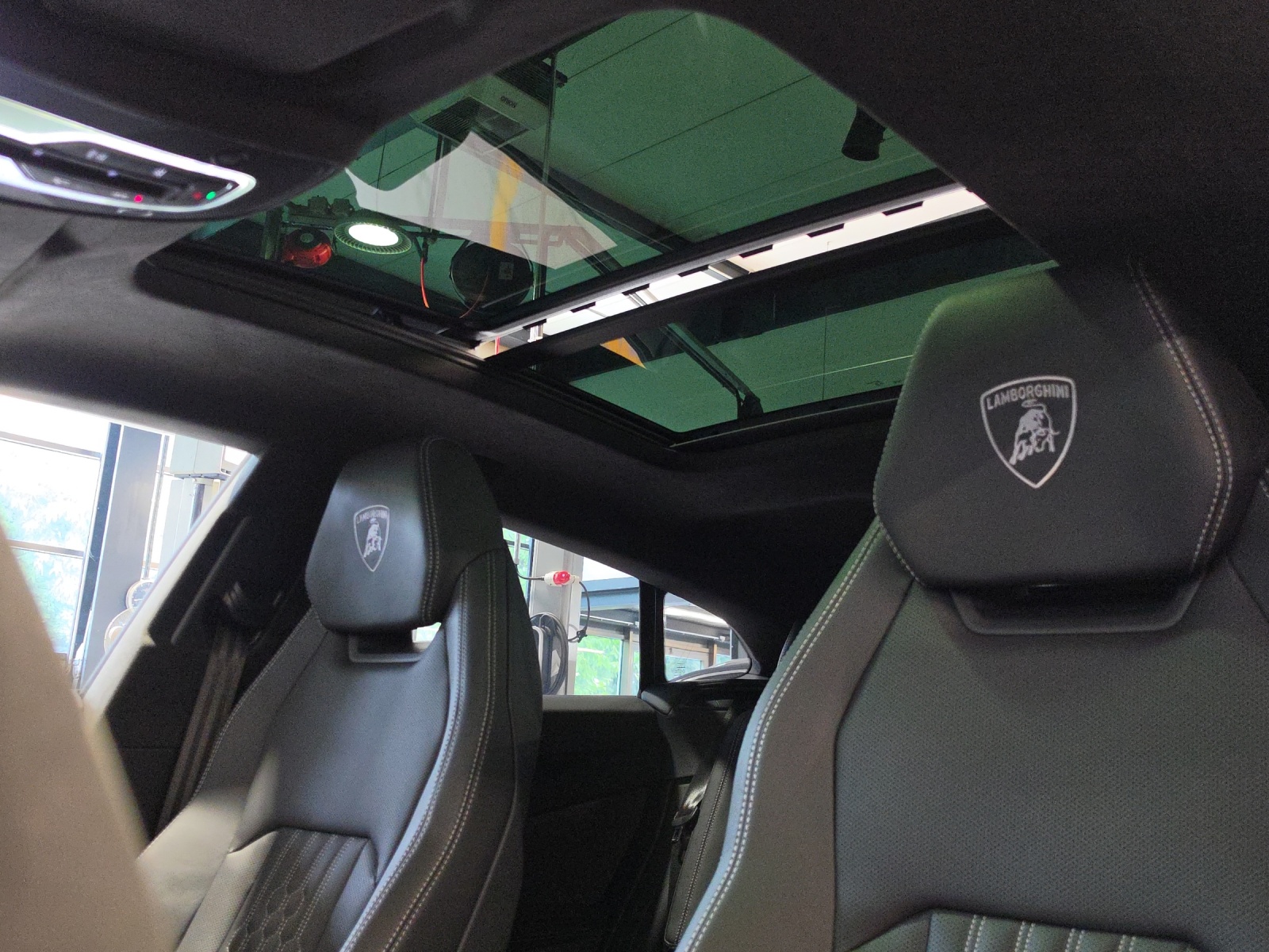 LAMBORGHINI Urus Performante-image-20