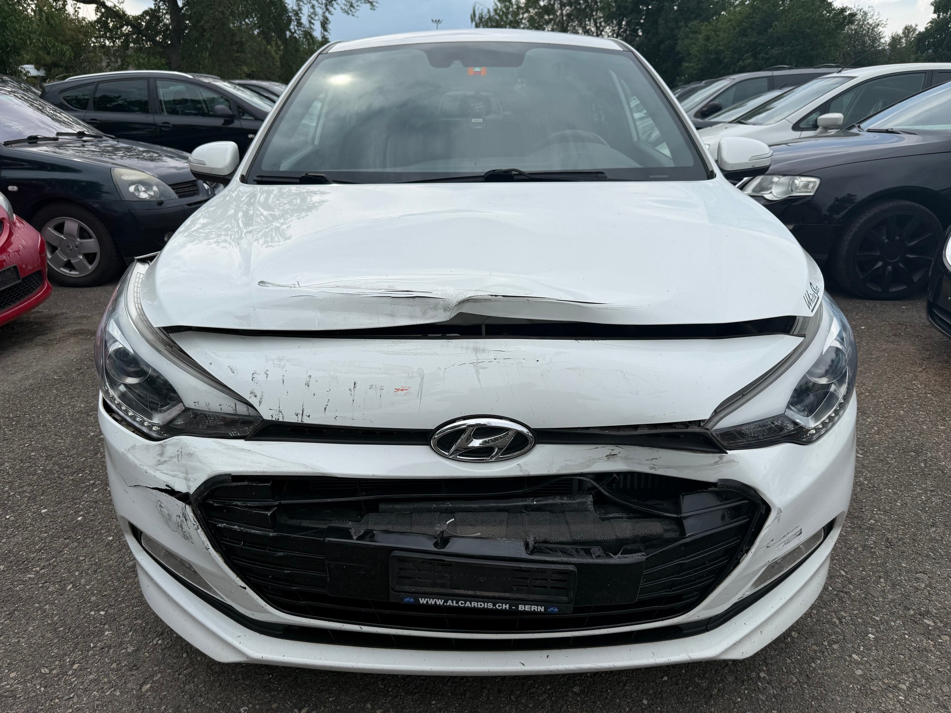 HYUNDAI i20 1.0 T-GDi Amplia-image-1