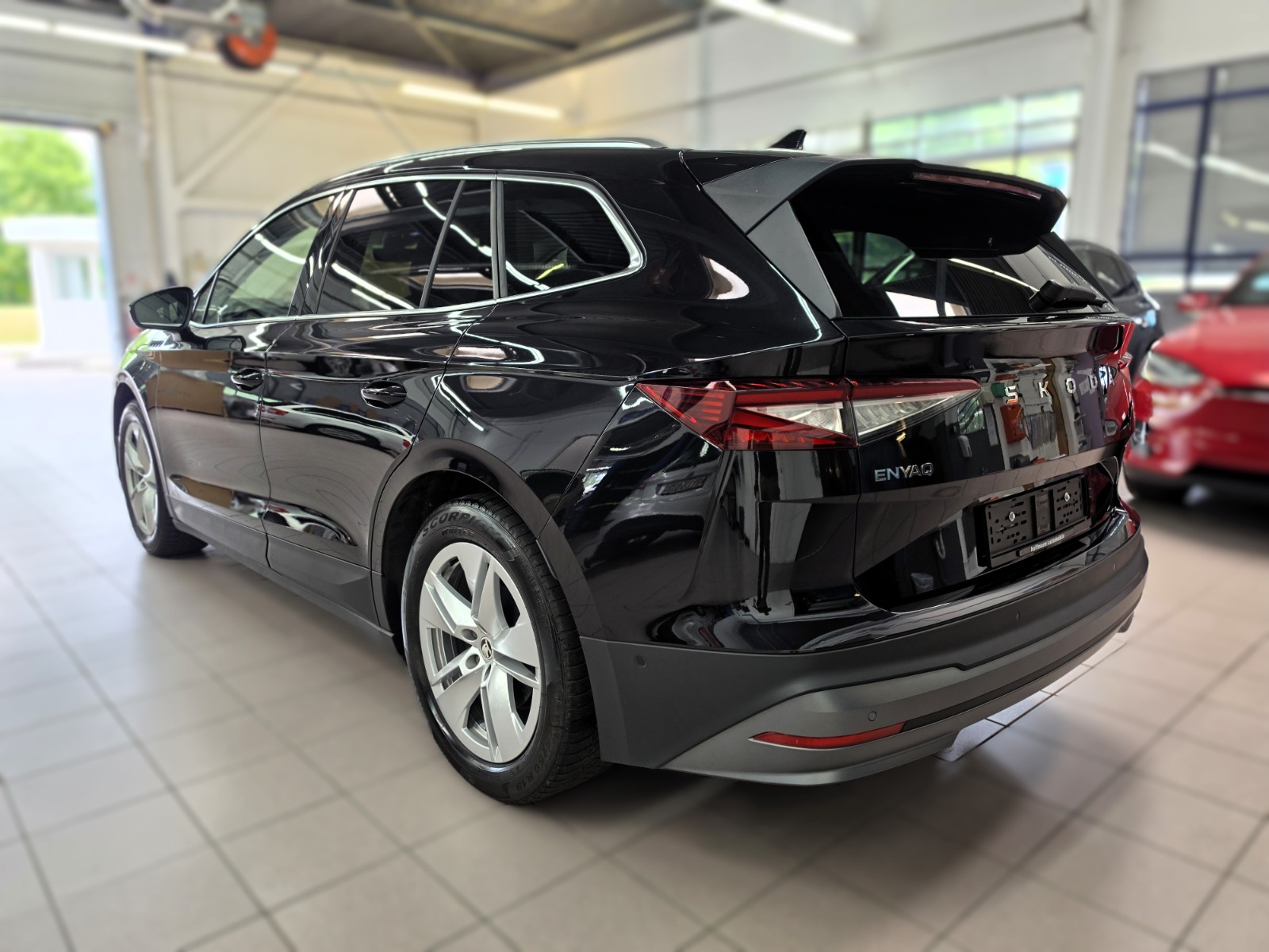 SKODA Enyaq 85-image-2