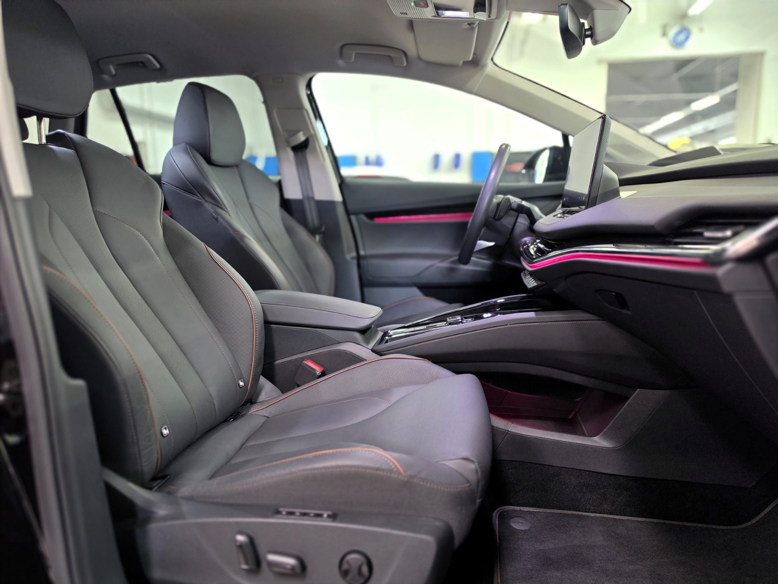 SKODA Enyaq 85-image-14