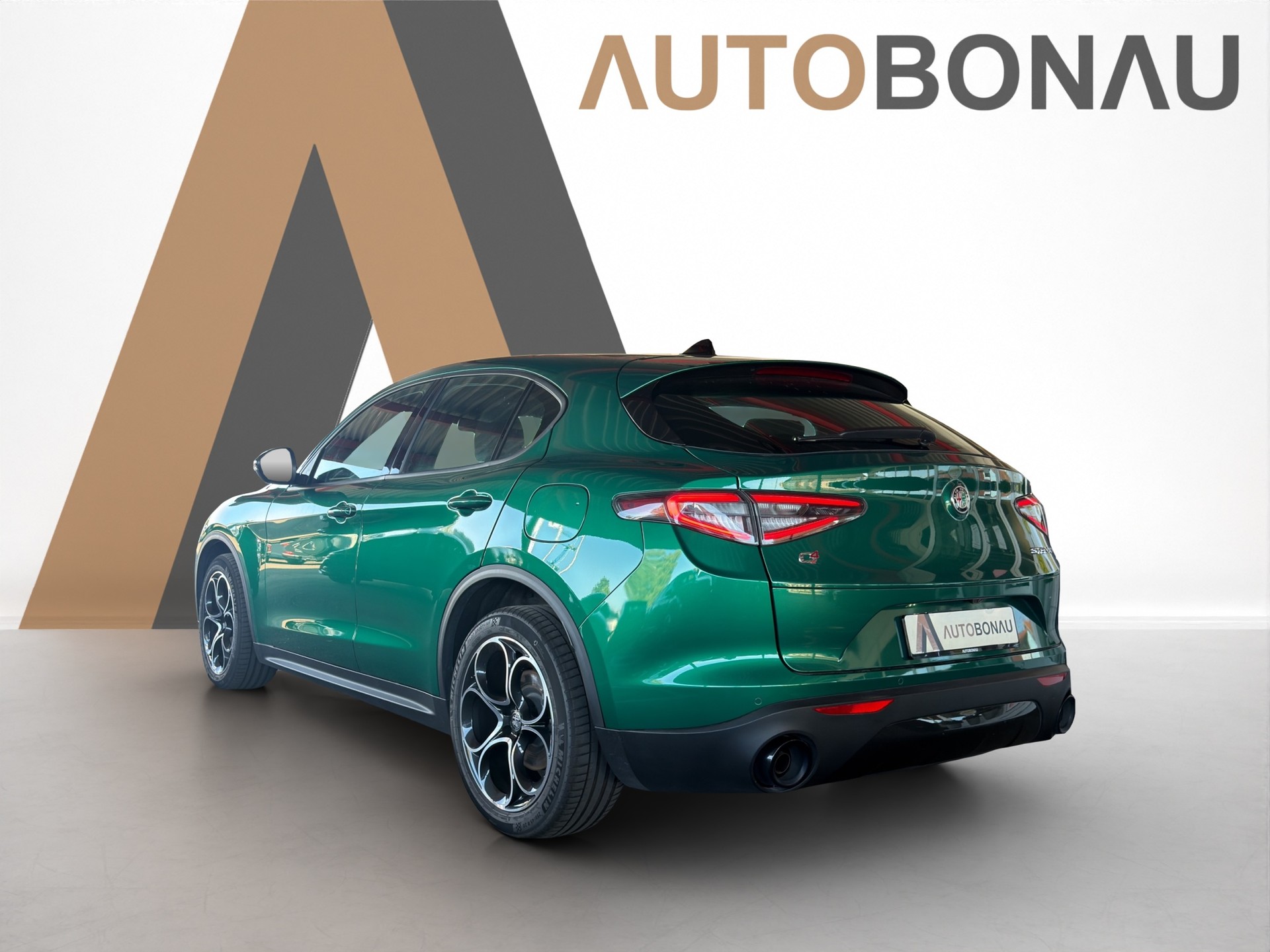 ALFA ROMEO Stelvio 2.0 MA 280 Sprint Q4 Verde Montreal-showroom-element-2