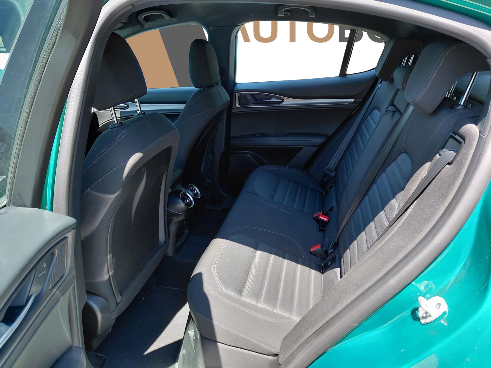 ALFA ROMEO Stelvio 2.0 MA 280 Sprint Q4 Verde Montreal-image-5