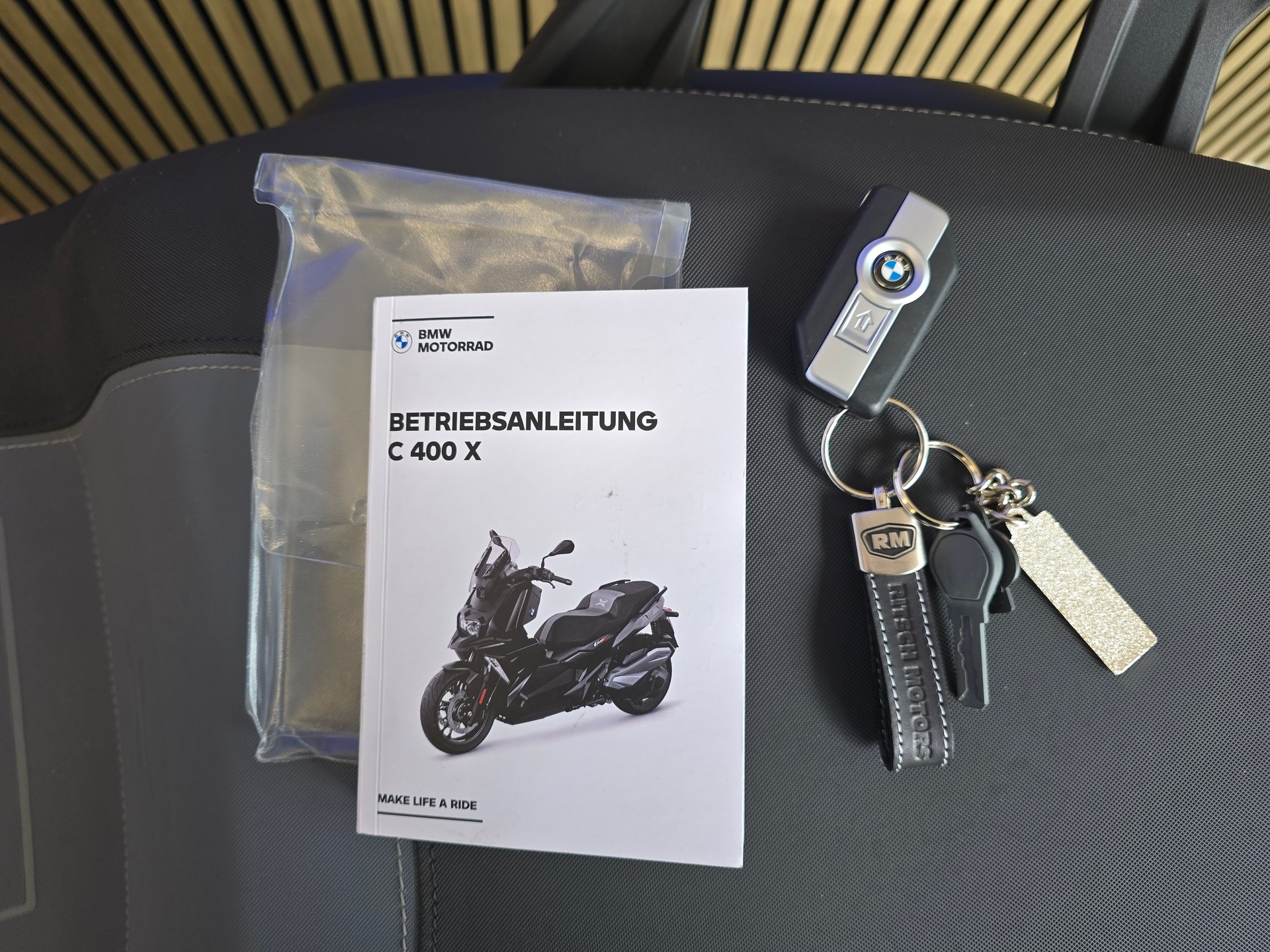 BMW C 400 X ABS-image-12