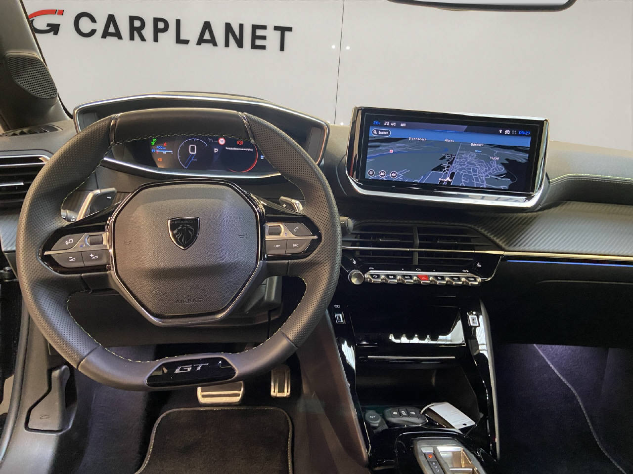 PEUGEOT 208 1.2 Hybrid 145 GT-image-6