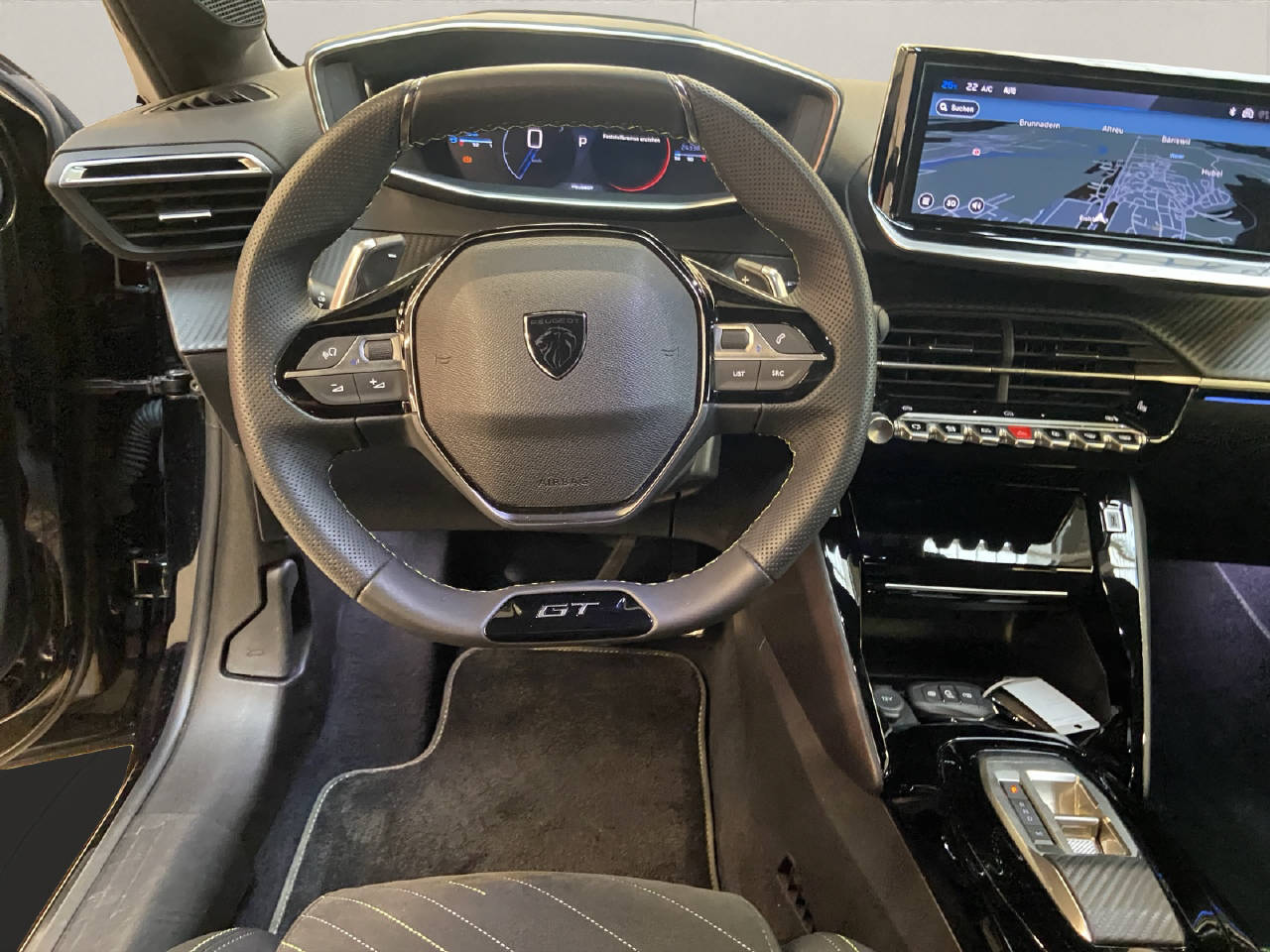 PEUGEOT 208 1.2 Hybrid 145 GT-image-5