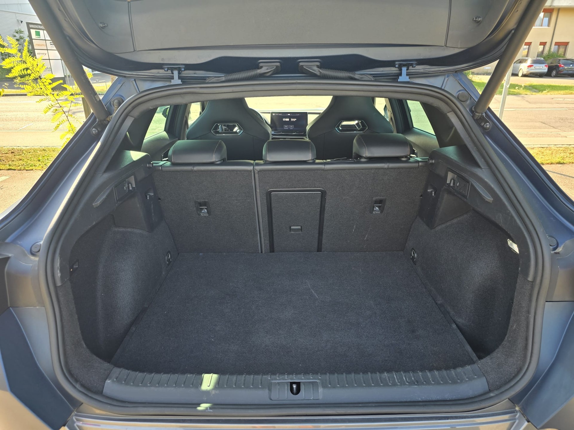 CUPRA 1.4 eHybrid DSG-image-3