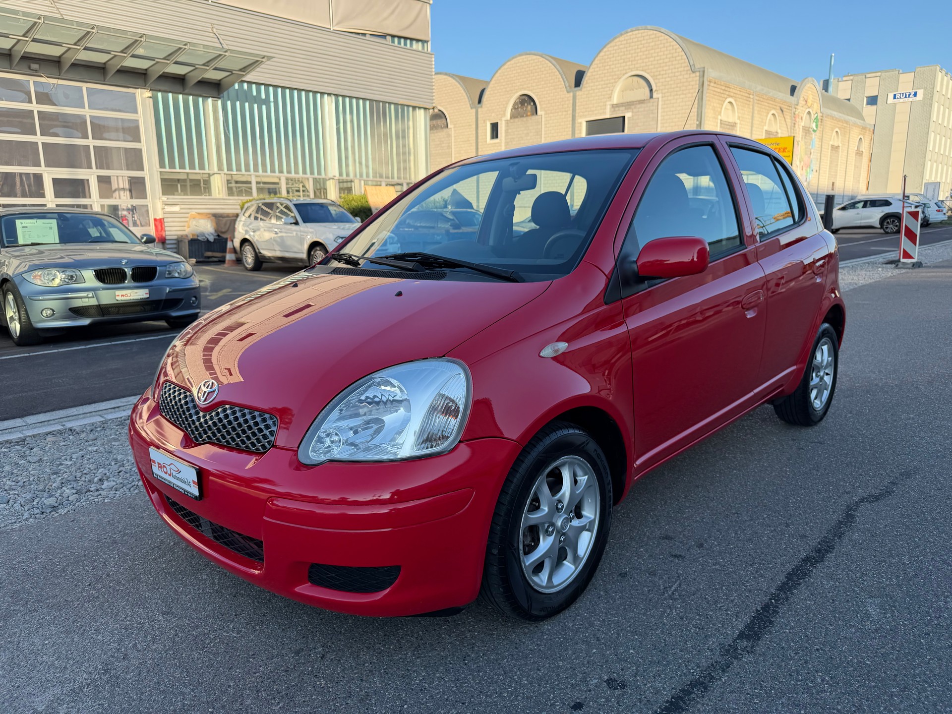 TOYOTA Yaris 1.3 Linea Sol-image-1