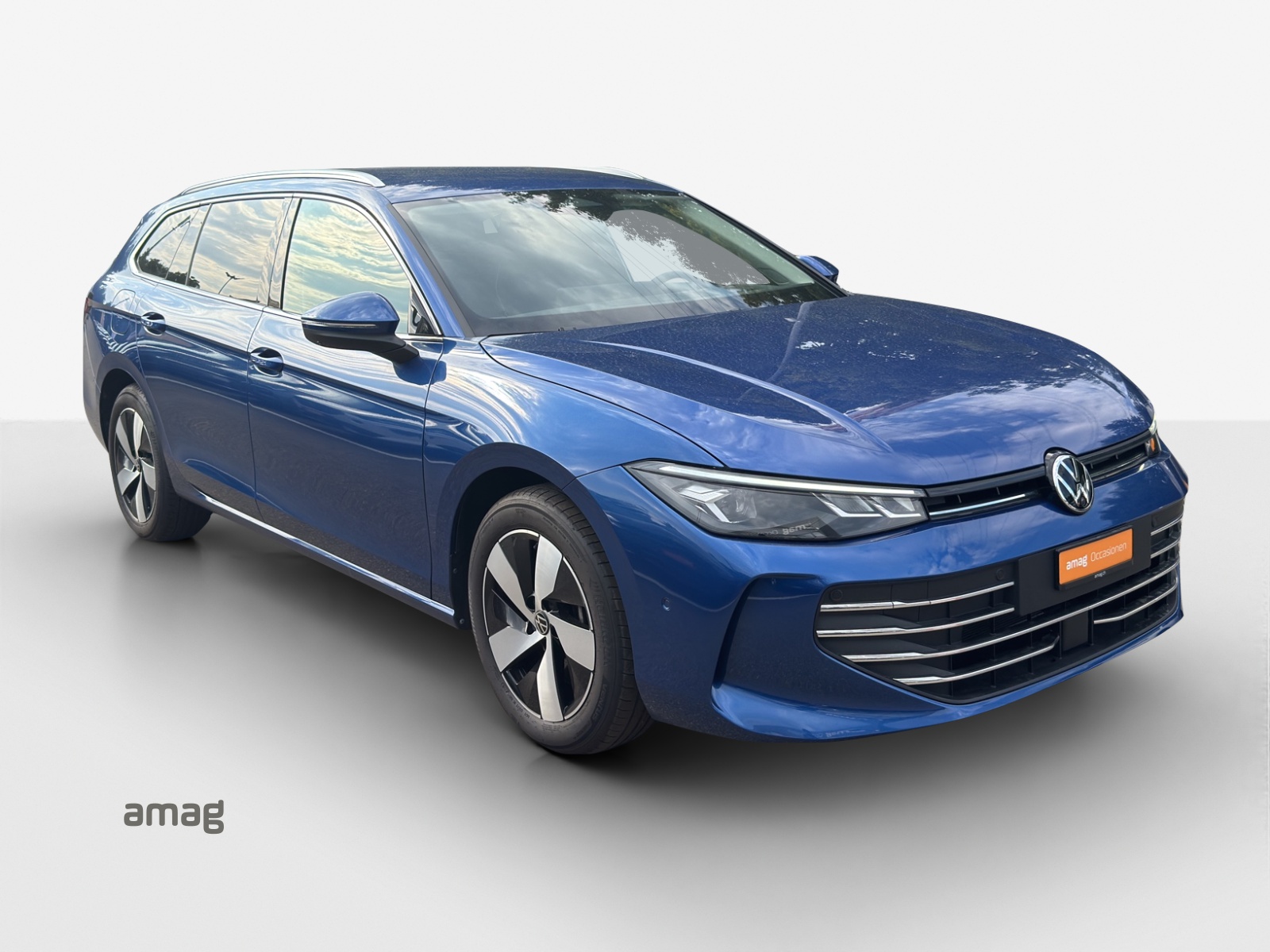 VW Passat Variant 2.0 TDI evo Business 4 Motion DSG-image-5