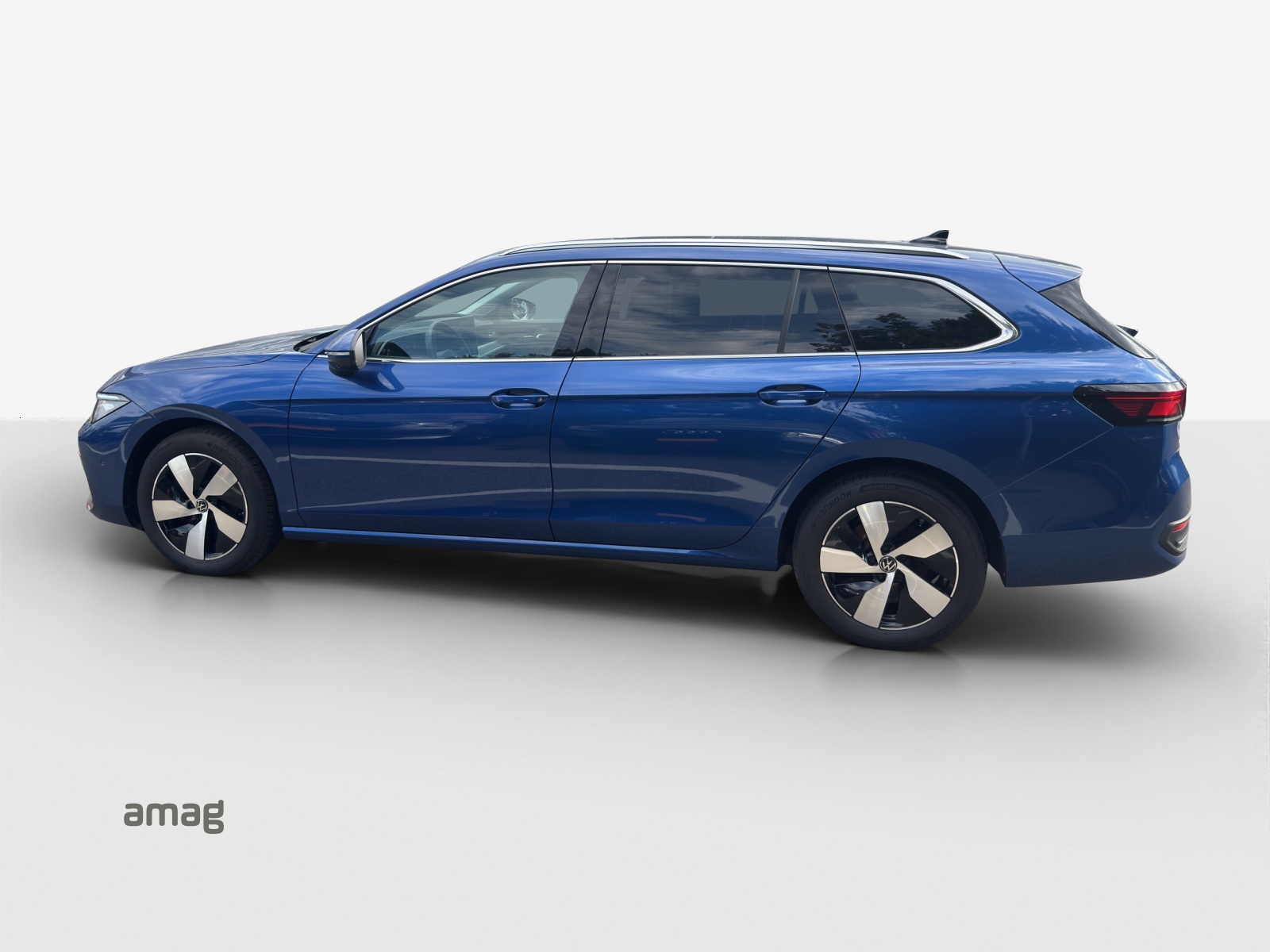 VW Passat Variant 2.0 TDI evo Business 4 Motion DSG-image-1