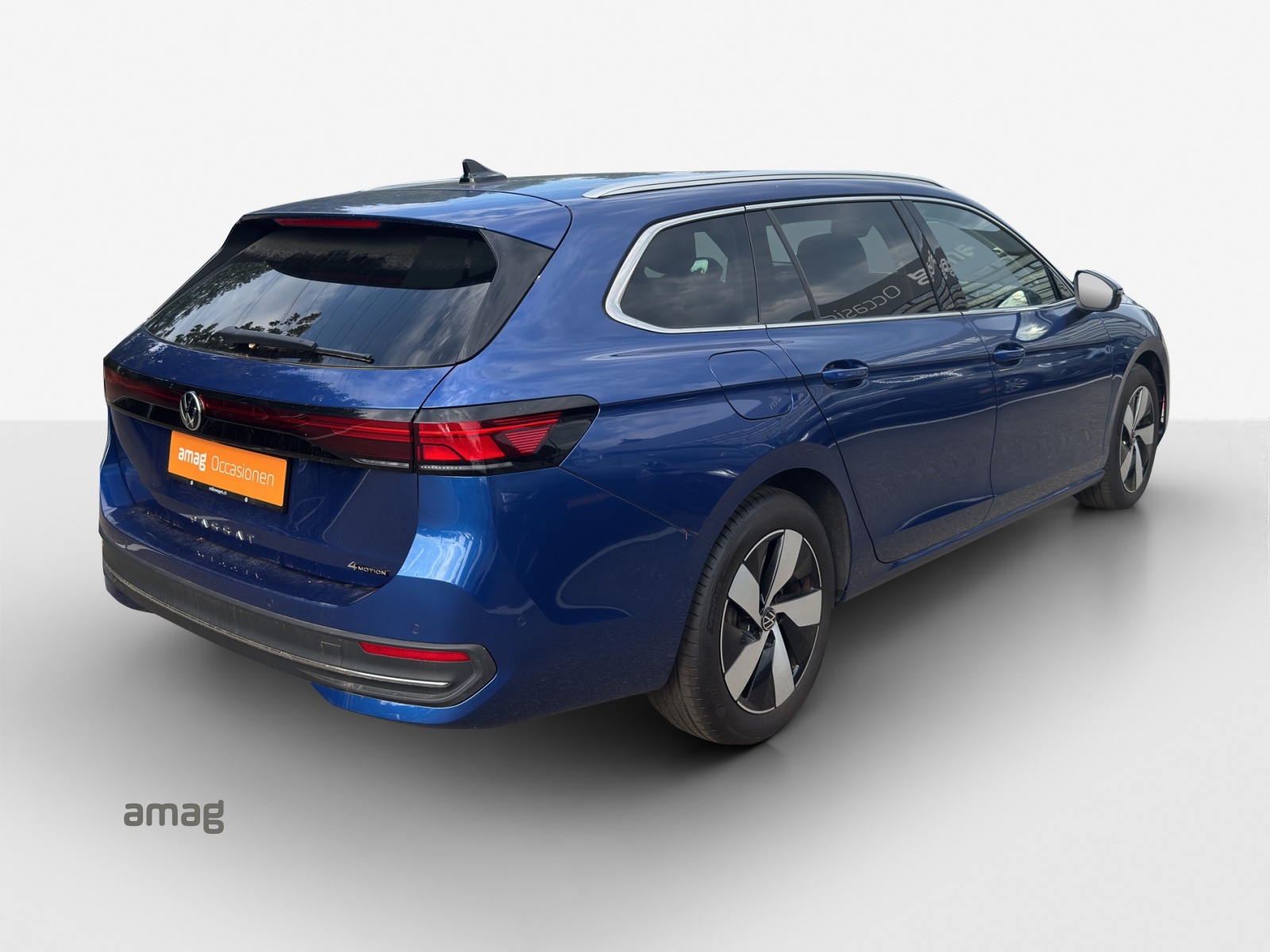VW Passat Variant 2.0 TDI evo Business 4 Motion DSG-image-4