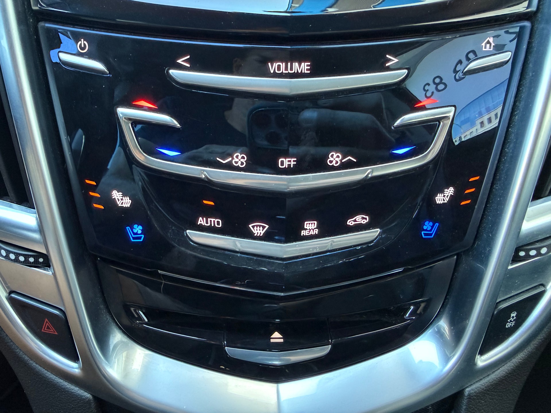 CADILLAC SRX 3.6 V6 Premium 4WD Automatic-image-20