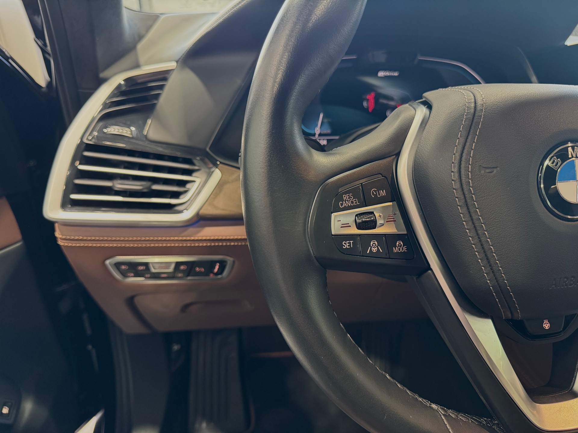 BMW X5 45e xDrive SAG-image-9
