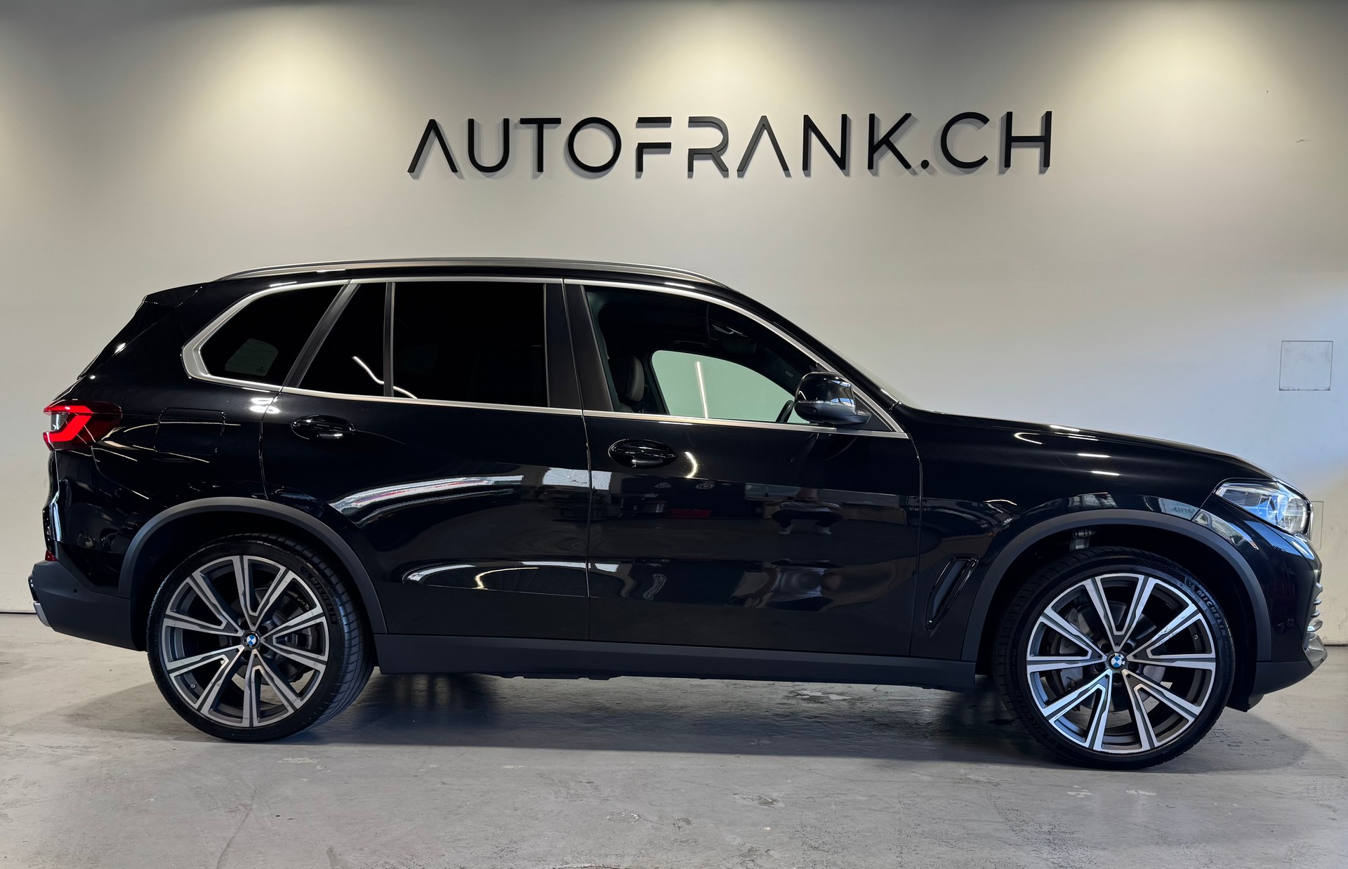 BMW X5 45e xDrive SAG-image-1