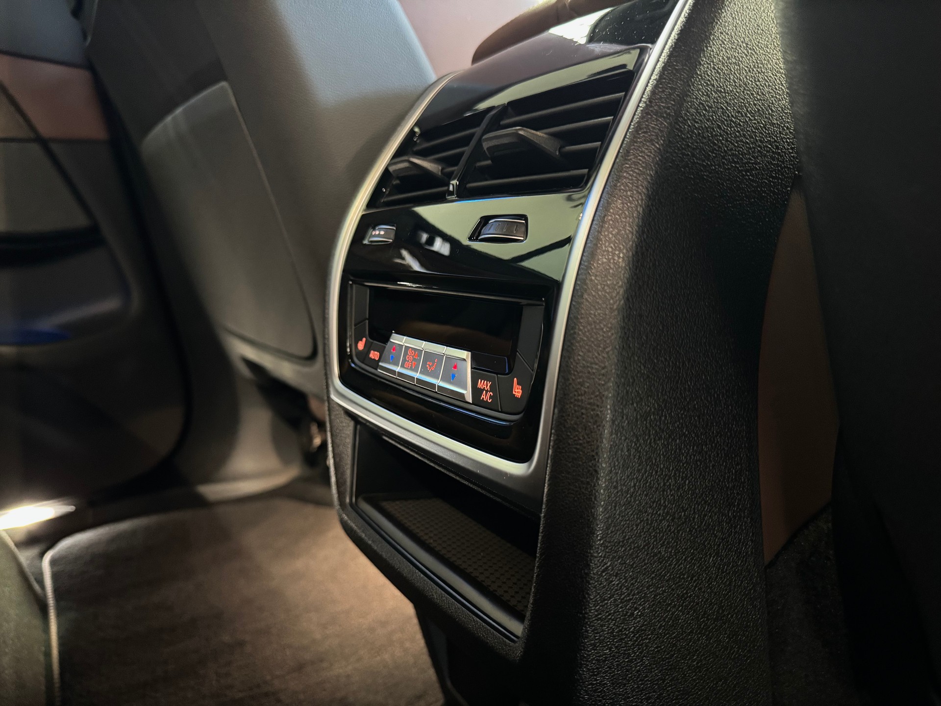 BMW X5 45e xDrive SAG-image-17