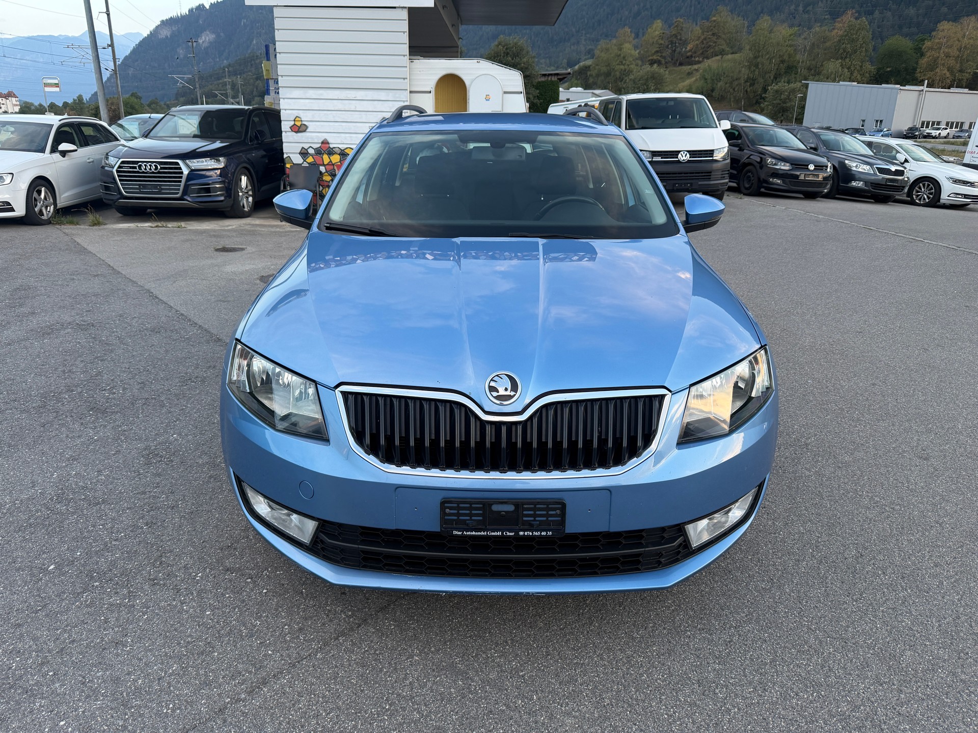 SKODA Octavia Combi 2.0 TDI L&K 4x4-image-0