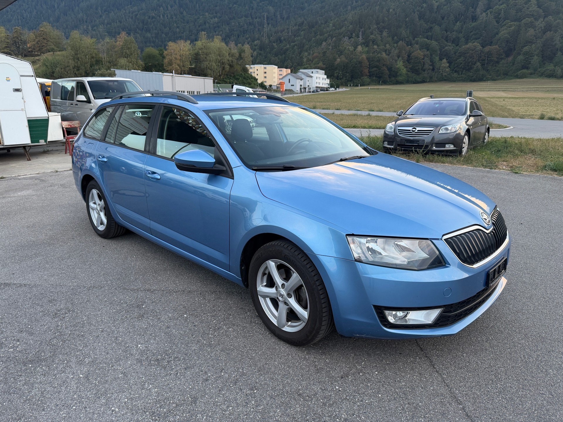 SKODA Octavia Combi 2.0 TDI L&K 4x4-image-3