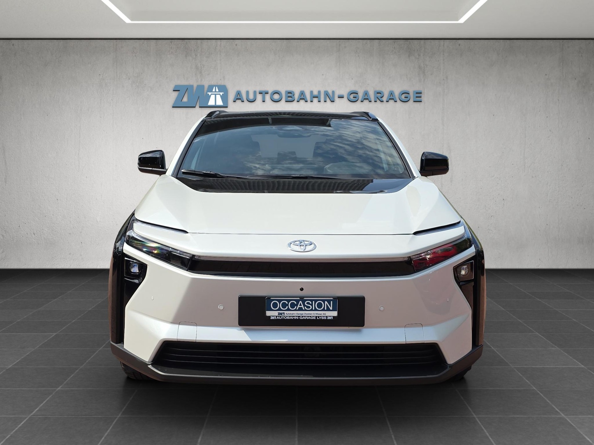 TOYOTA bZ4X Premium AWD-image-7