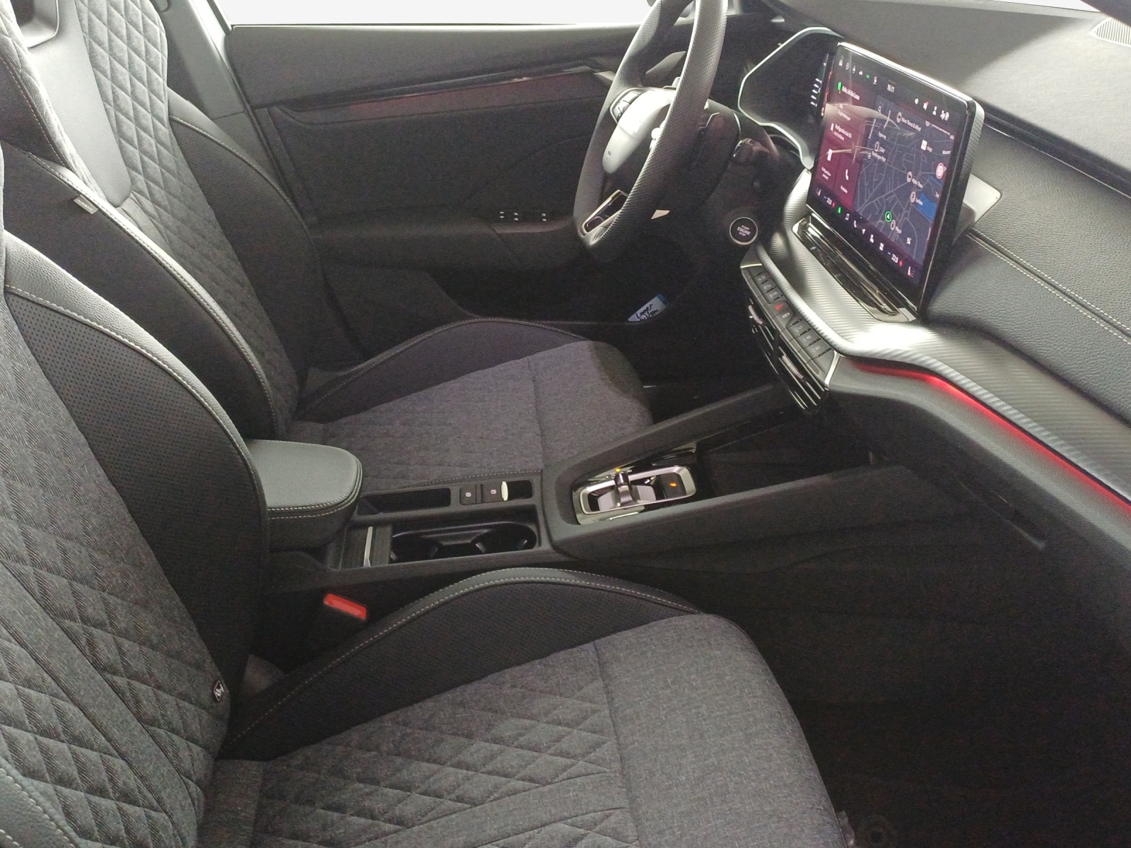 SKODA Octavia Combi 2.0 TSI DSG Dynamic 4x4-image-8