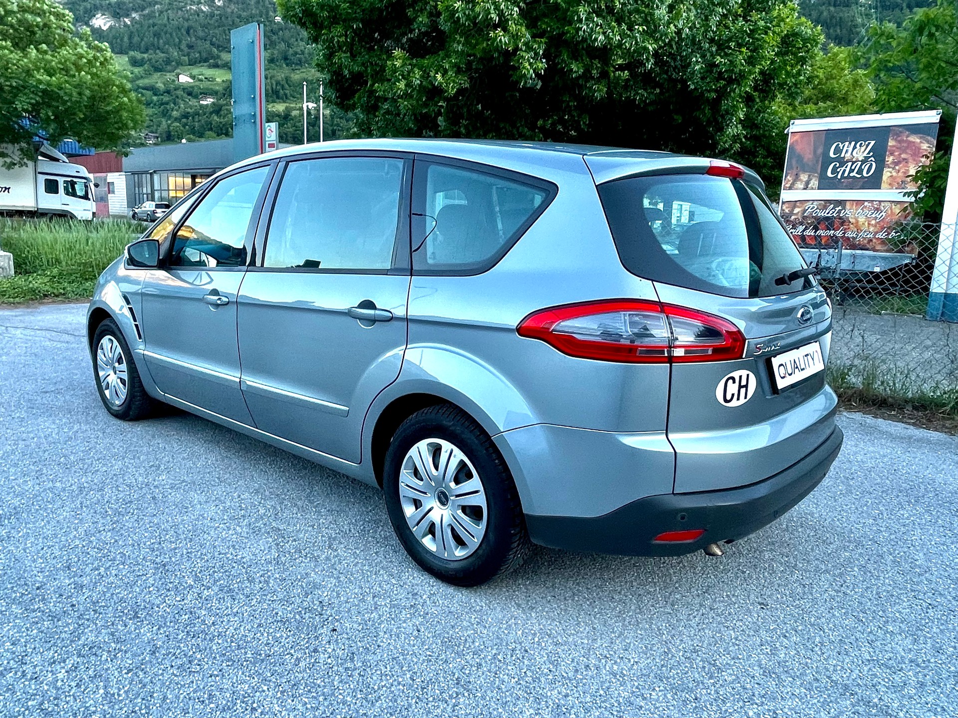 FORD S-Max 2.0i Titanium-image-26