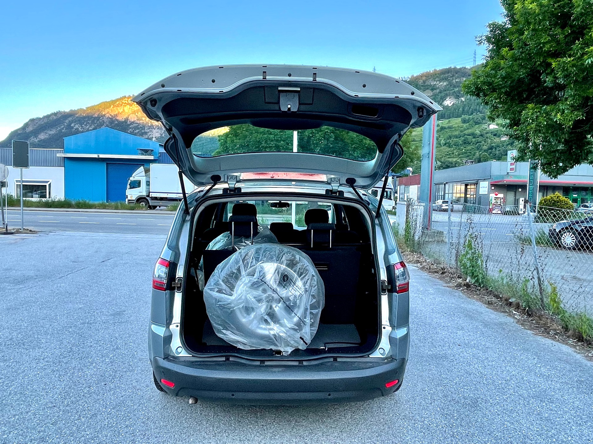 FORD S-Max 2.0i Titanium-image-3