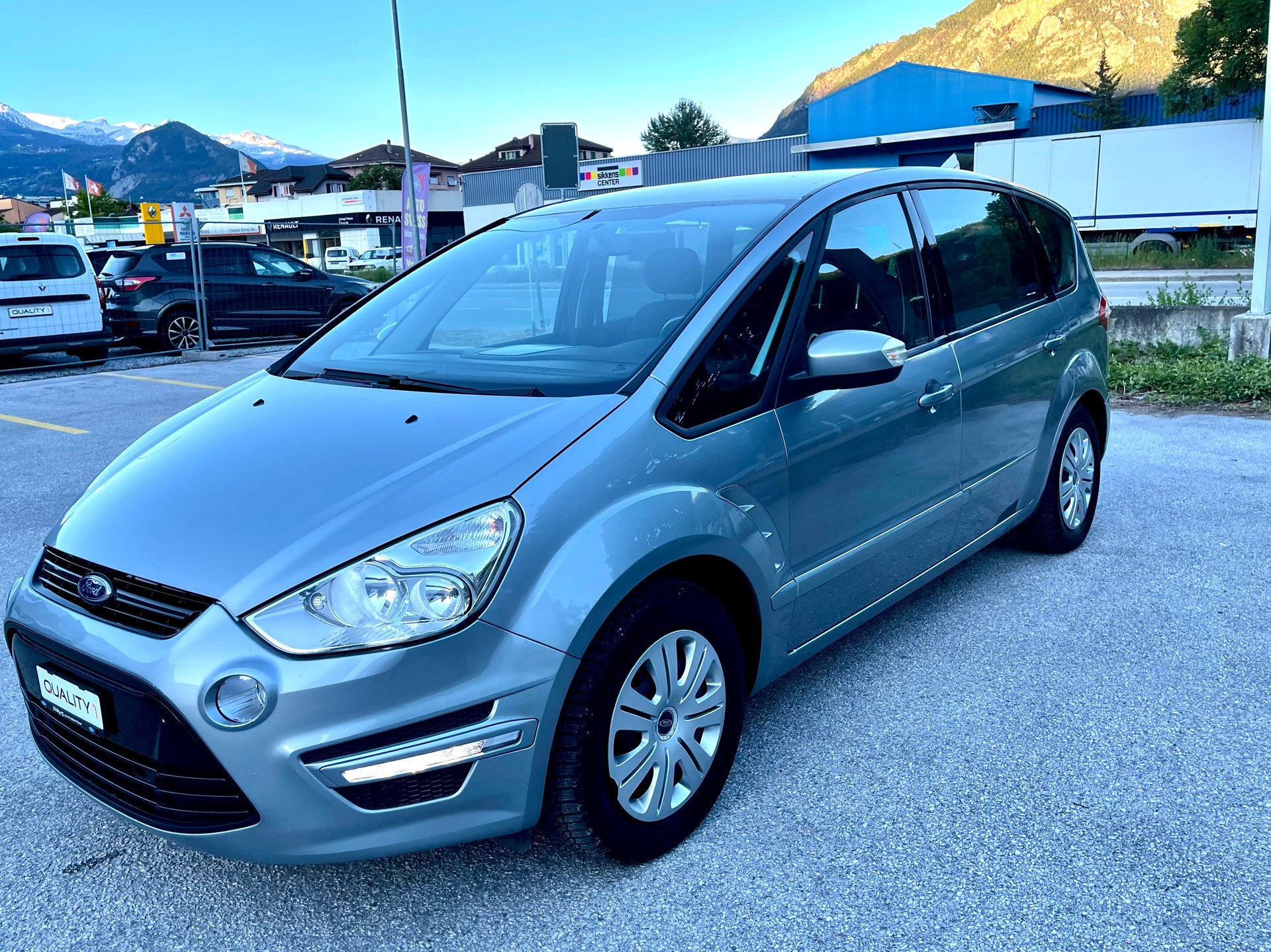 FORD S-Max 2.0i Titanium-image-10