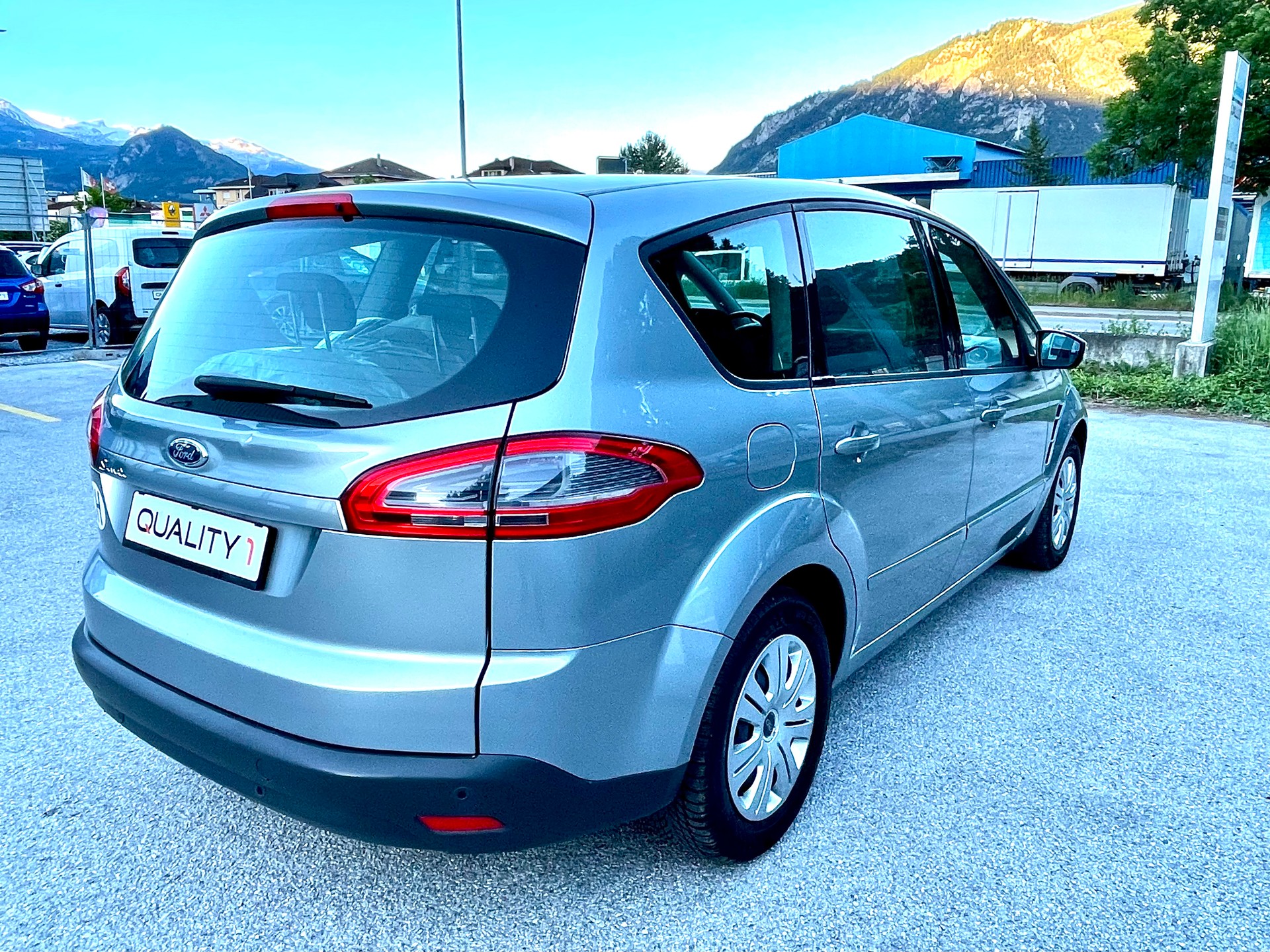 FORD S-Max 2.0i Titanium-image-8