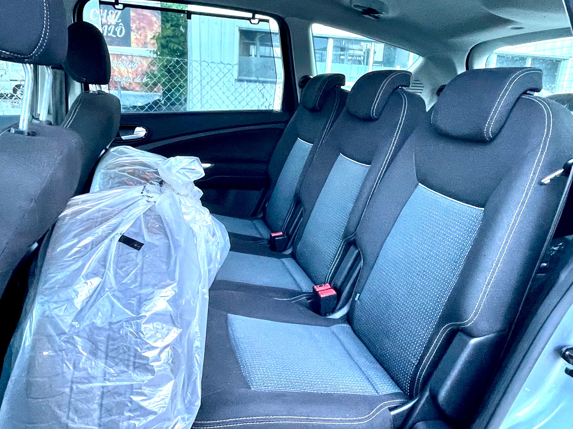 FORD S-Max 2.0i Titanium-image-16
